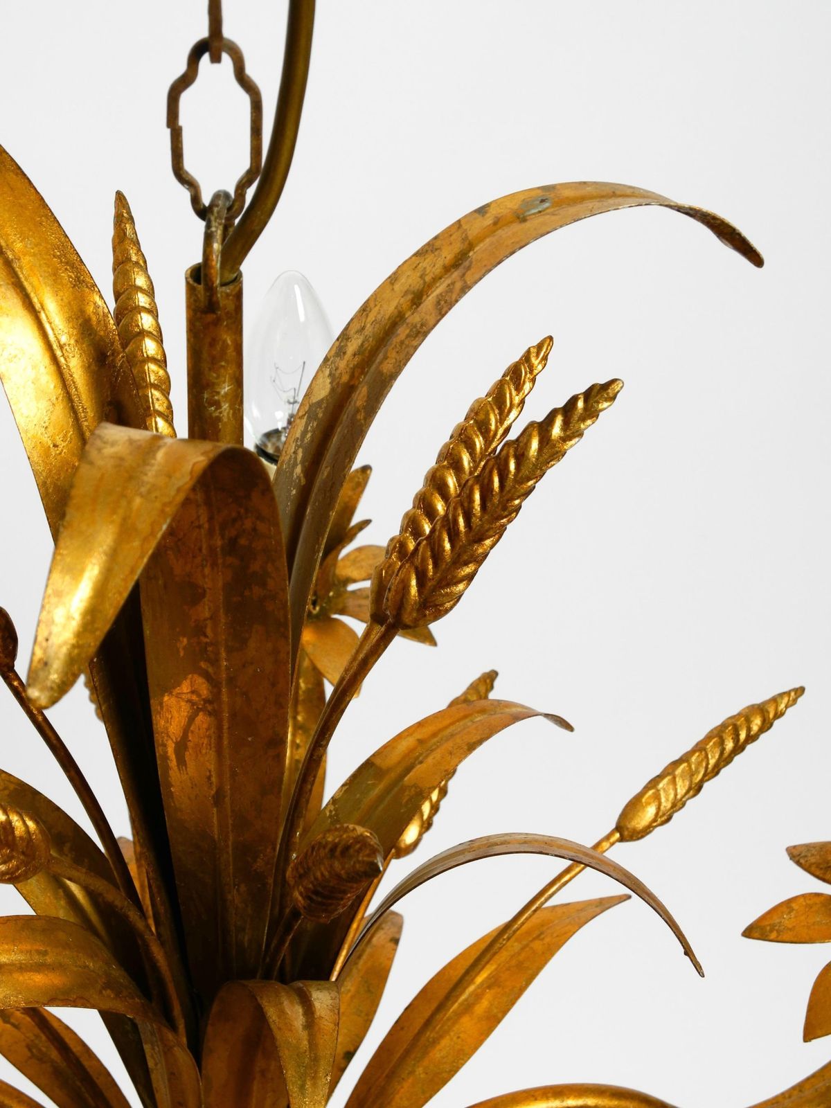 photo vinterior Beautiful 1970s Gold Plated 5 Arm Tall Metal Chandelier By Hans Kögl