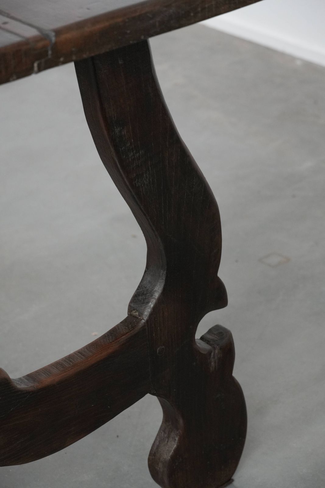 photo buy Antique Spanish Side Table/ Dining Table From The Early 18th Century With A Beautiful Patina And A Cast Iron Base