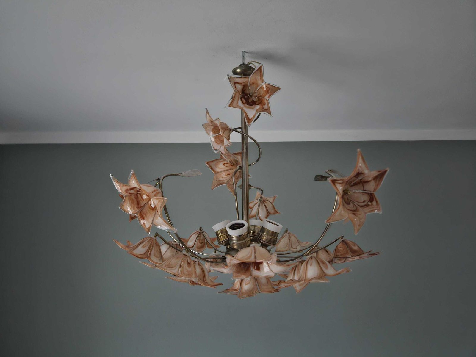Vintage Floral Glass Chandelier – Mid Century Murano Ceiling Light With 23 Glass Flowers