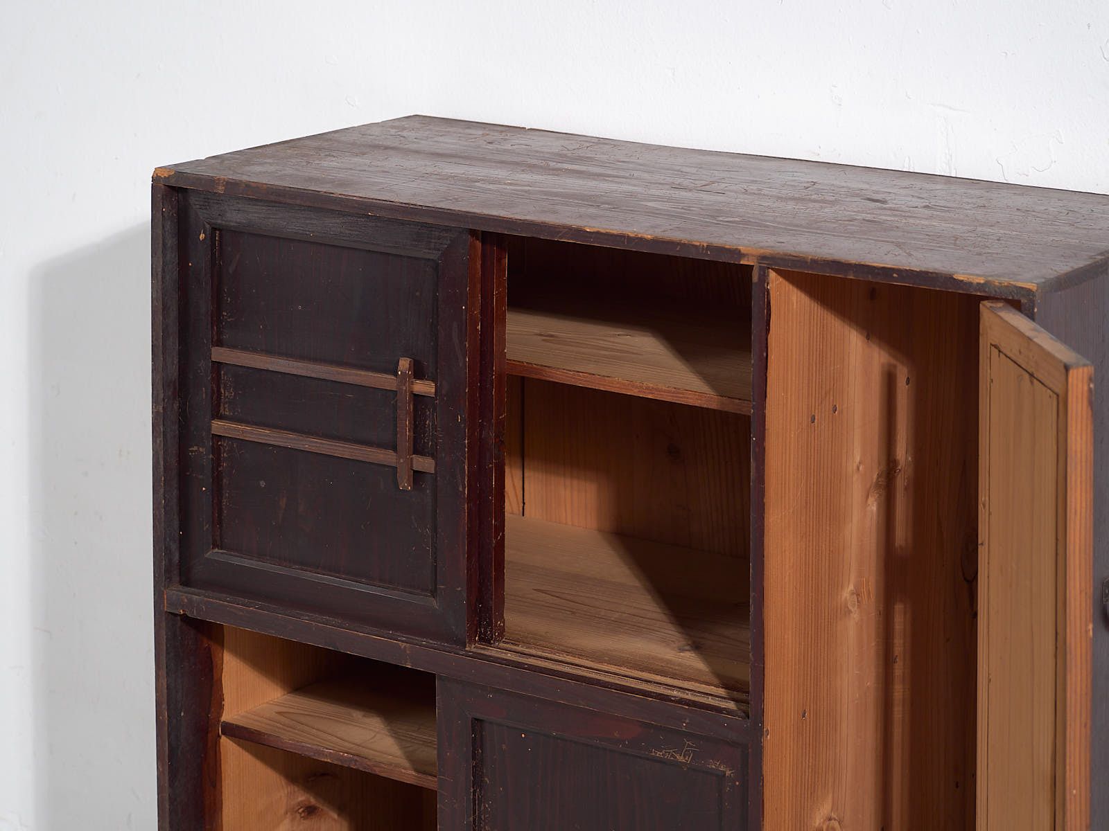 Antique Japanese Tansu Cabinet – Showa Period (C.1926 1970) photo Furniture