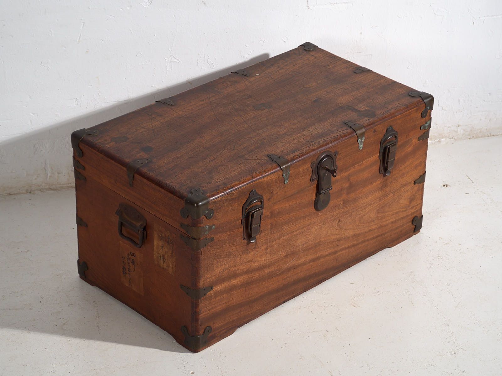 Antique Japanese Camphorwood Trunk – Meiji Period (C.1890 1912) #76 photo vinterior