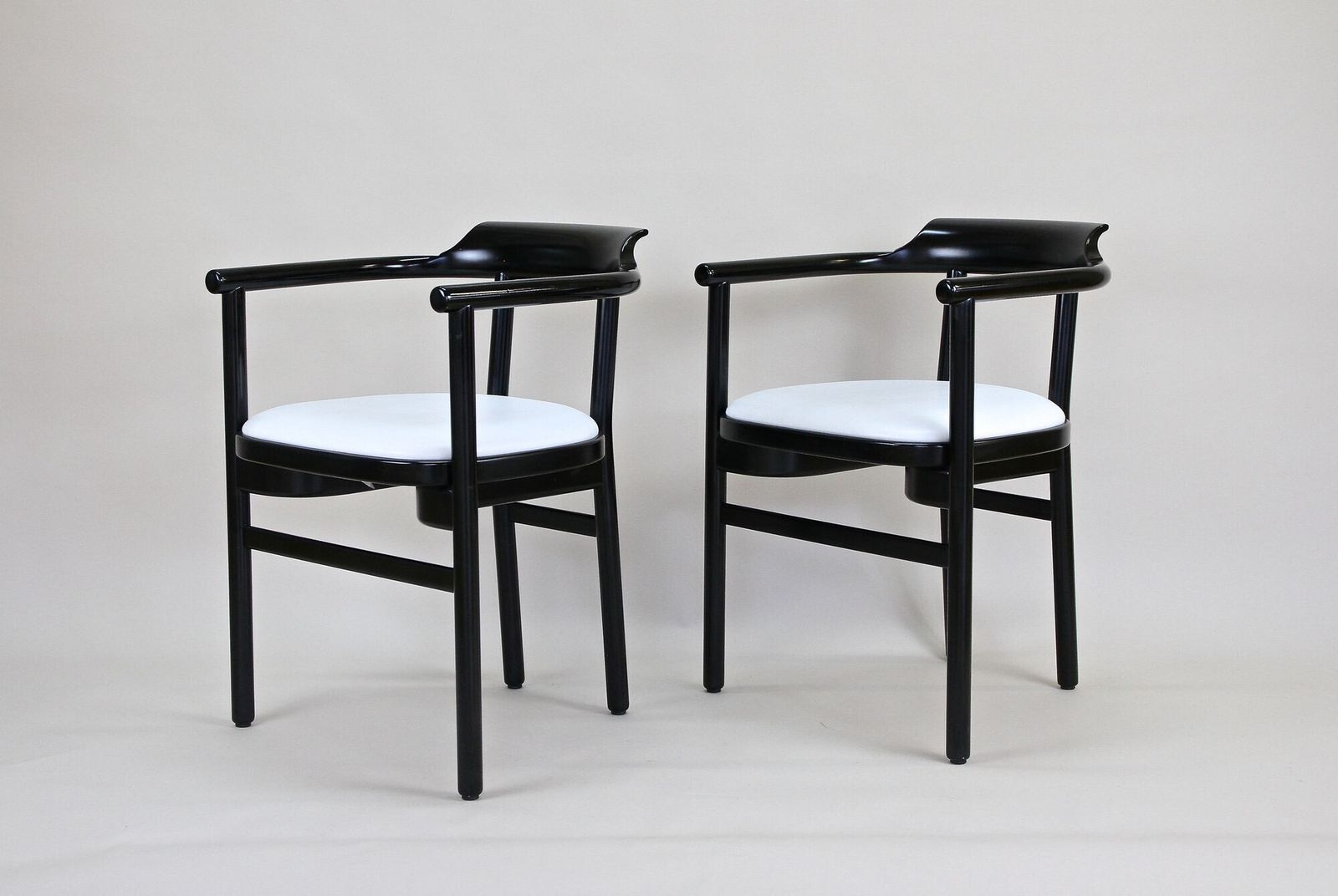 20th Century Contemporary Thonet Armchairs   White Leather Upholstery, At 1980s photo for sale