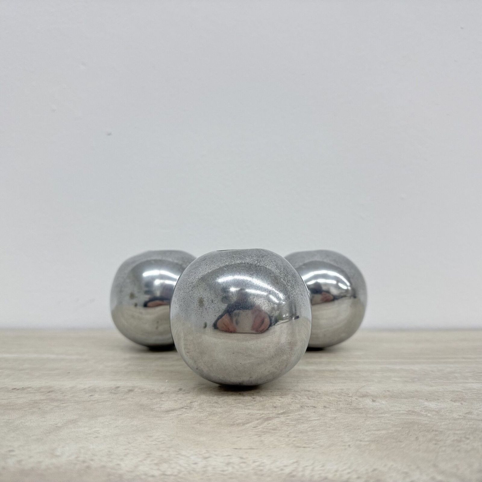 Mid Century Design Atomic Aluminium Kandelaar Bolvorm, Jaren 1970 photo Woonaccessoires
