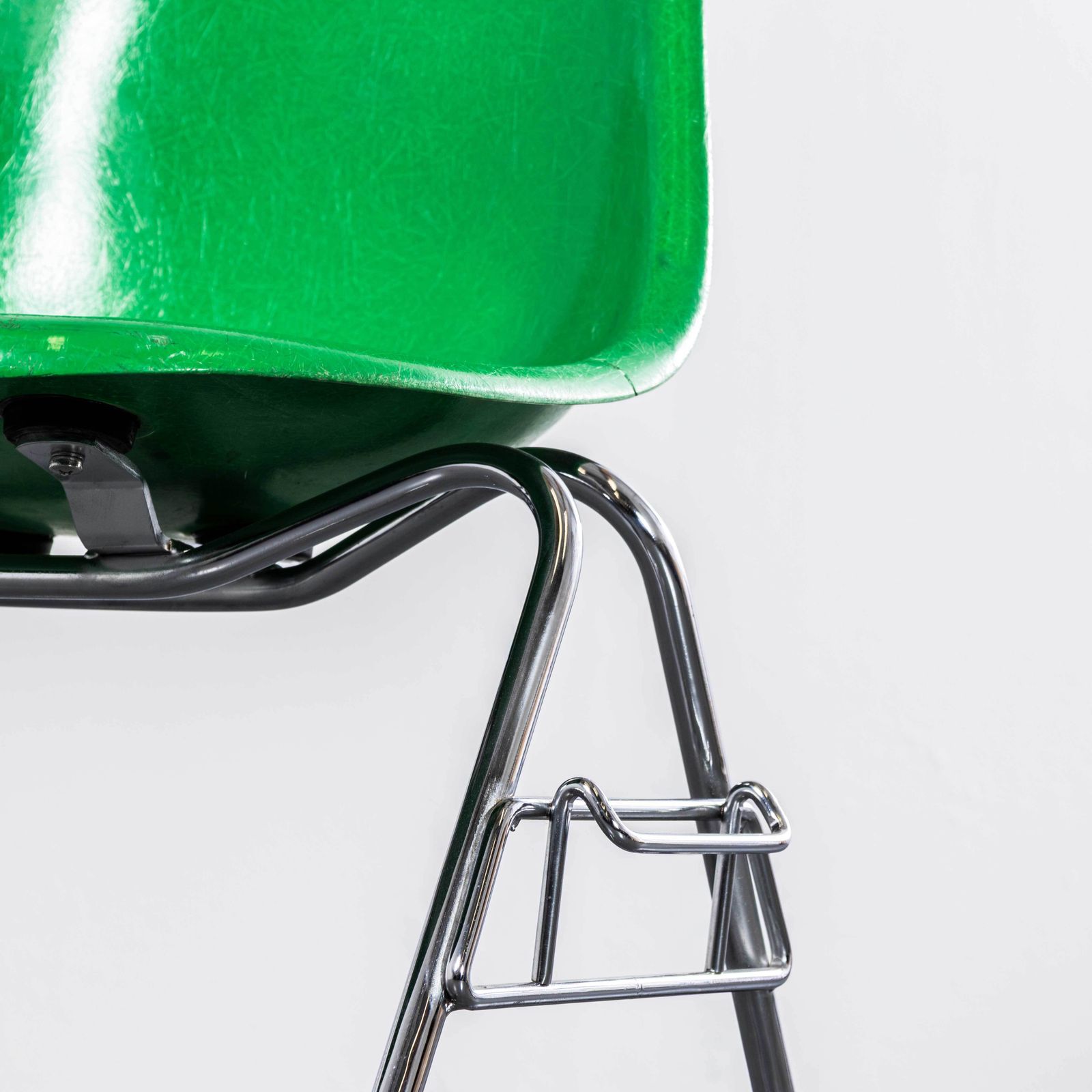 1960's Original Eames Dss Stacking Vivid Green Fibreglass Dining Chair   Set Of Six photo vintage