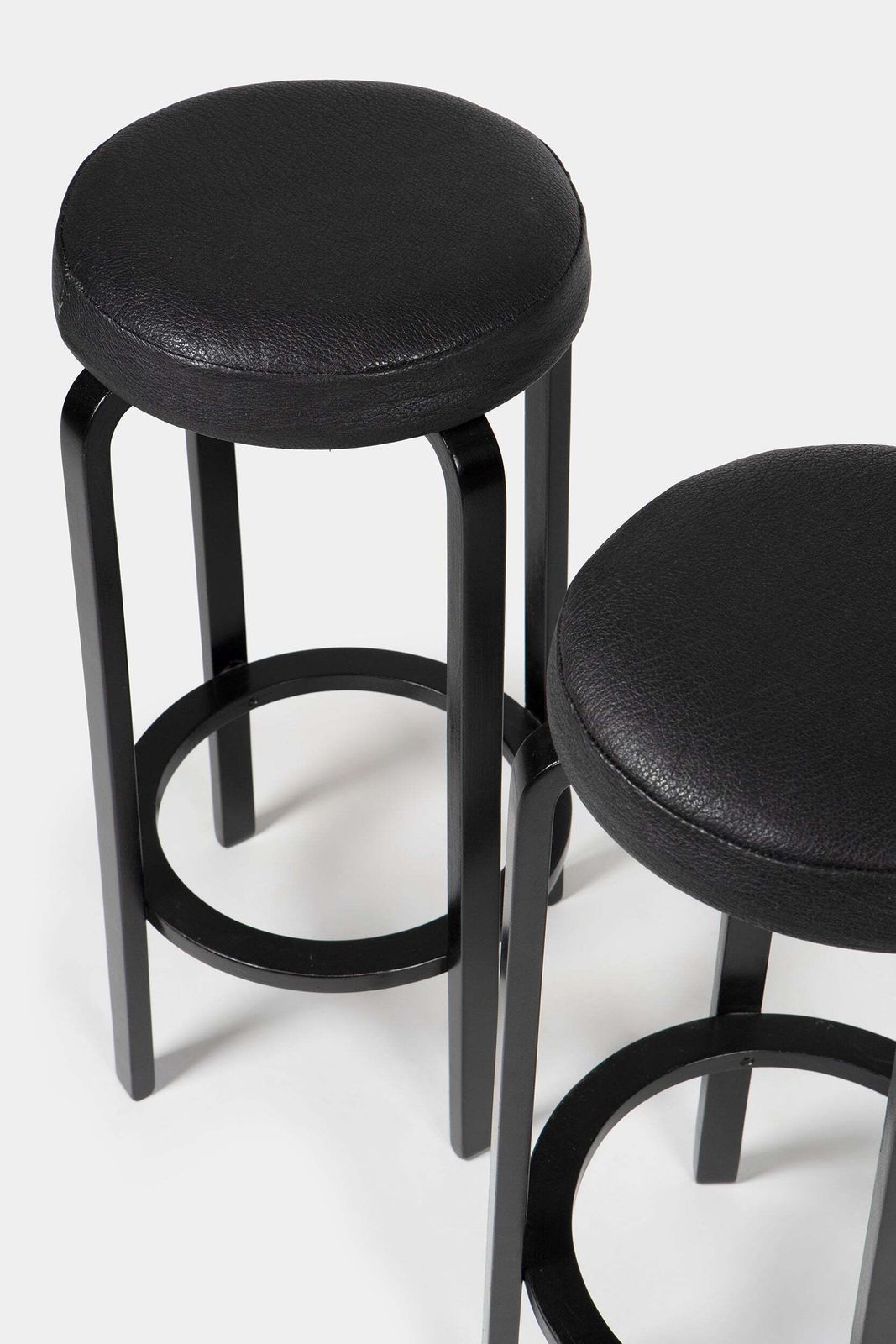 Alvar Aalto, Buffalo Leather, Artek, Model 64, 40s photo 1256.0