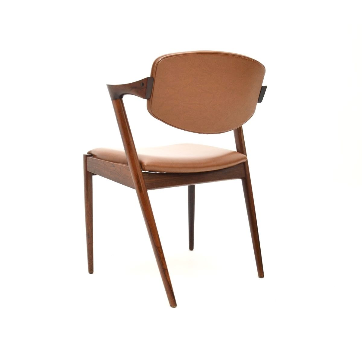 Set Of Six Danish Vintage Rosewood Model 42 Dining Chairs By Kai Kristiansen photo vinterior