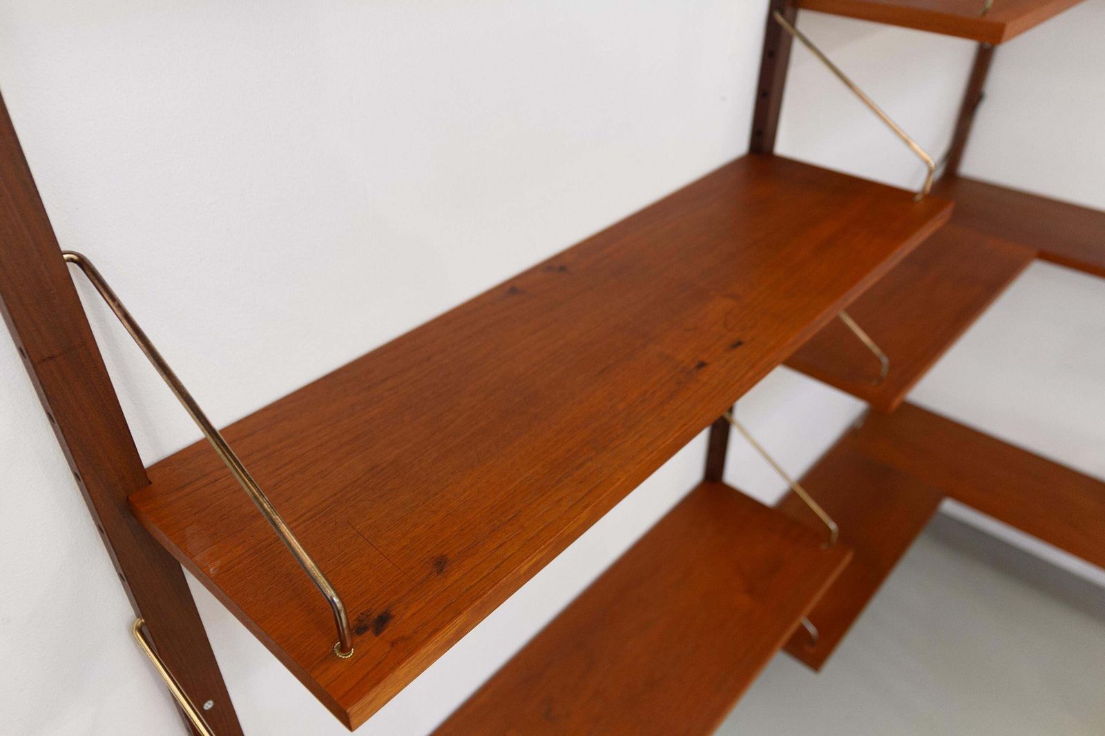 photo vinterior Danish 6 Bay Modular Teak Corner Wall Unit By Poul Cadovius For Cado, 1960s.