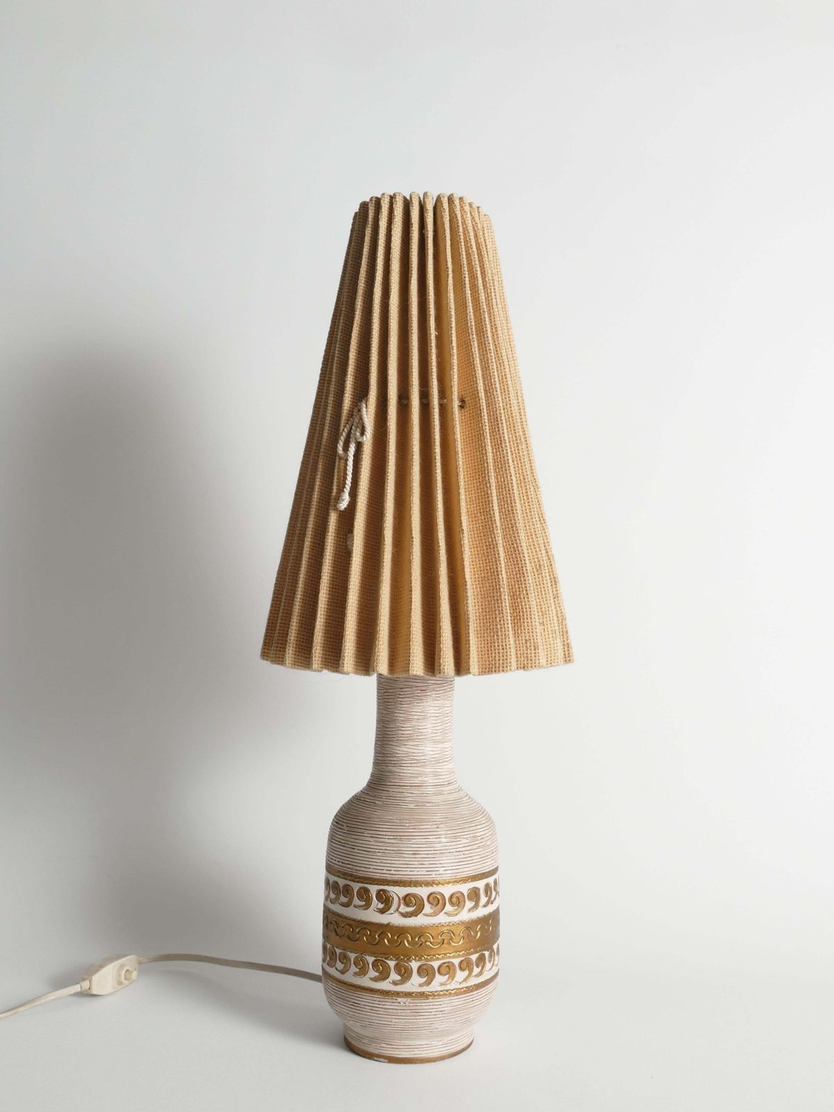 photo buy White And Gold Ceramic Table Lamp By Fratelli Fanciulacci, Italy 1970's