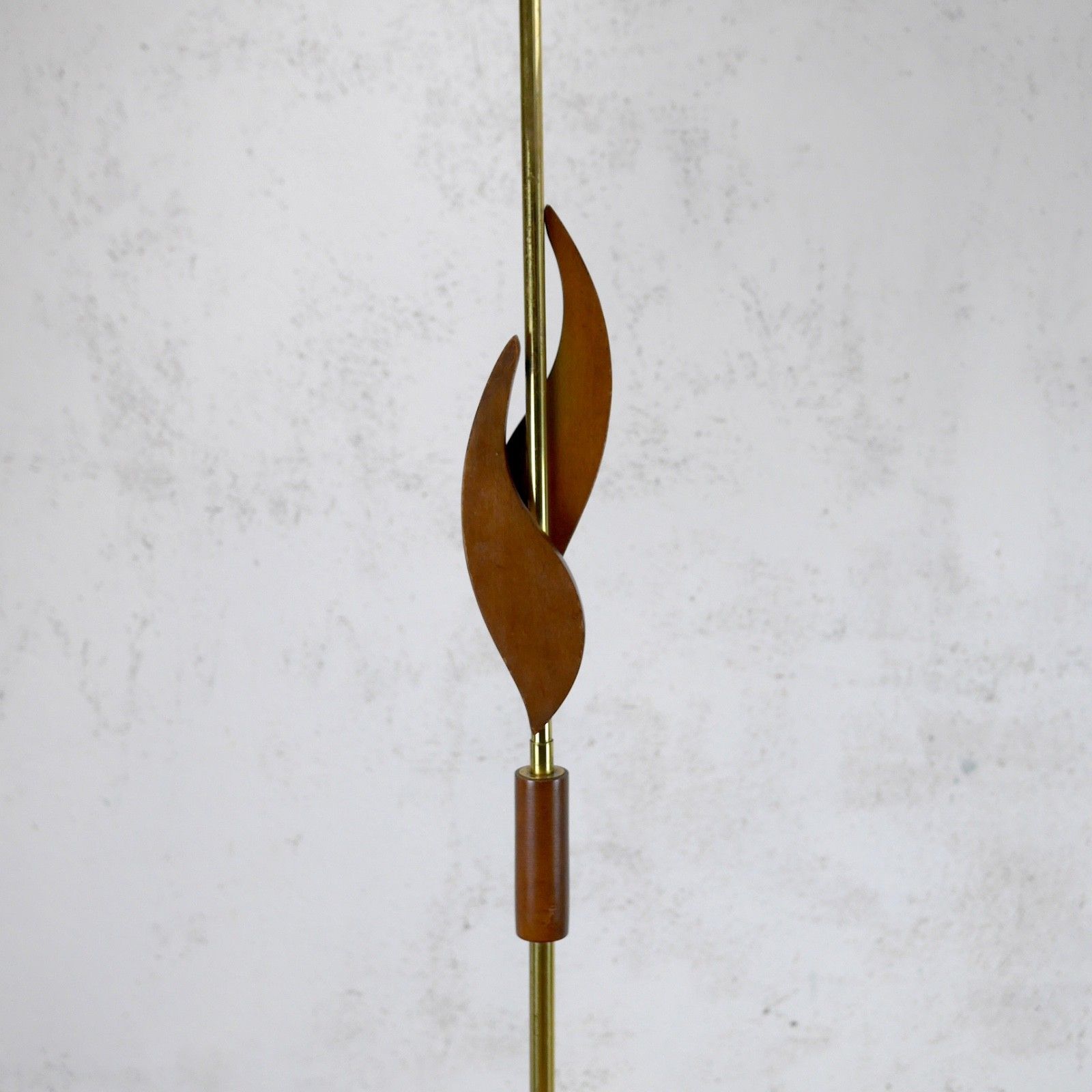 photo furniture Vintage Mid Century Teak Brass Standard Floor Lamp Shade #103086