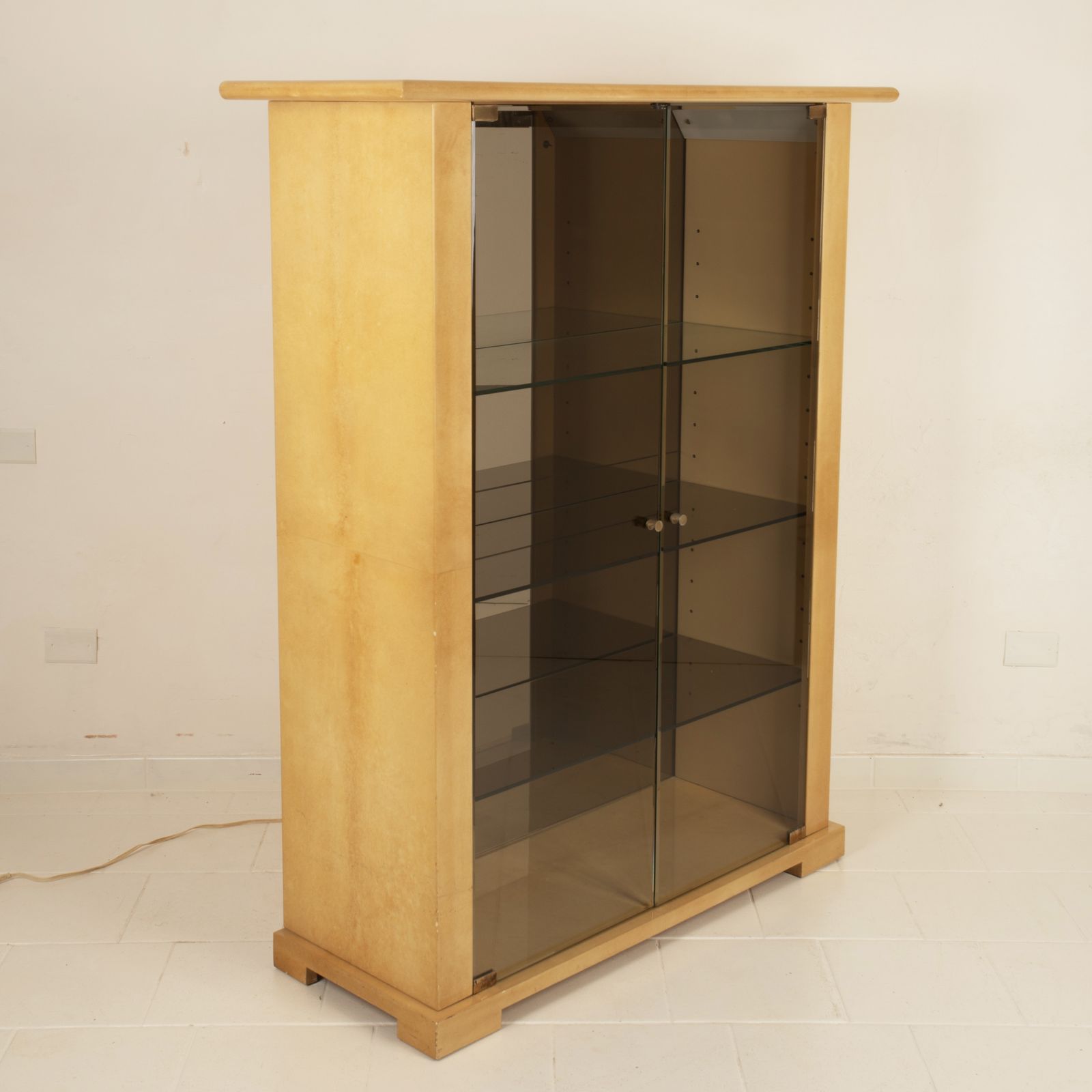 photo vintage Parchment Cabinet By Aldo Tura For Tura Milano