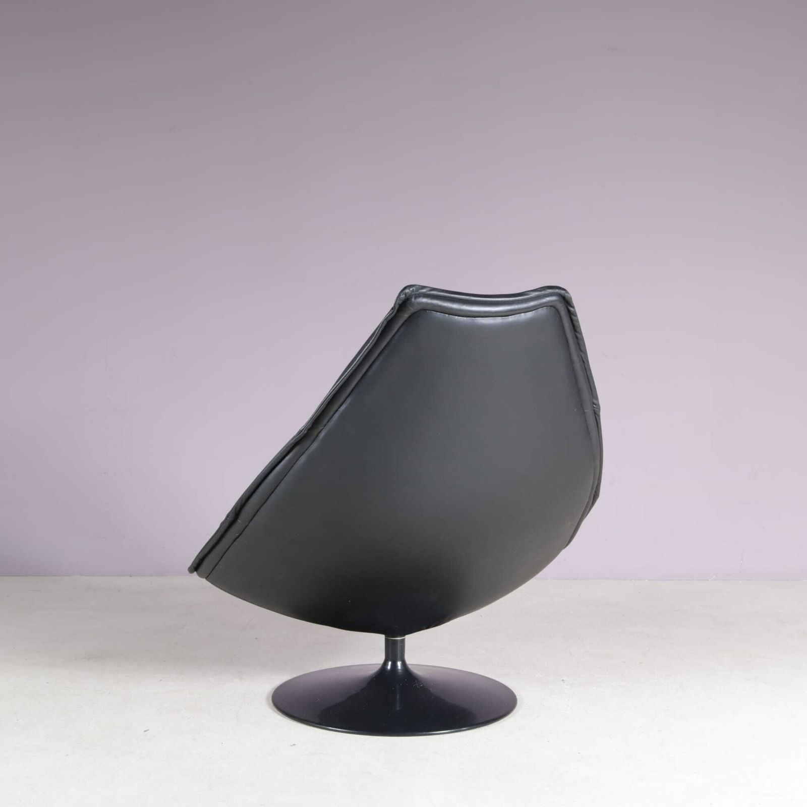 photo buy “F585” Lounge Chair By Geoffrey Harcourt For Artifort, Netherlands, 1960s