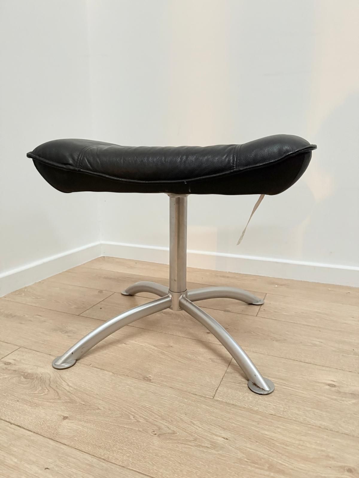 Vintage Danish Kebe Leather Swivel Recliner Set Very Comfy Delivery Available 0043. photo for sale