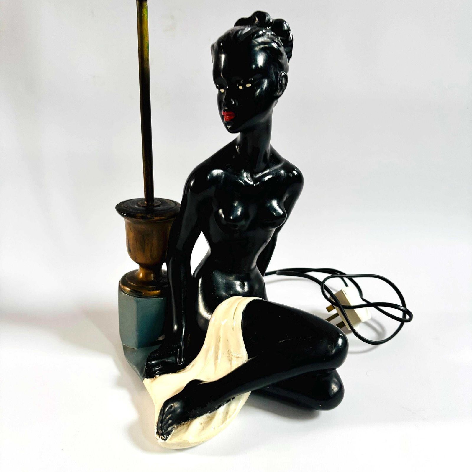 photo for sale Vintage Paoli Brothers Chalkware Lady Lamp: Mid Century Modern Tretchikoff Style.