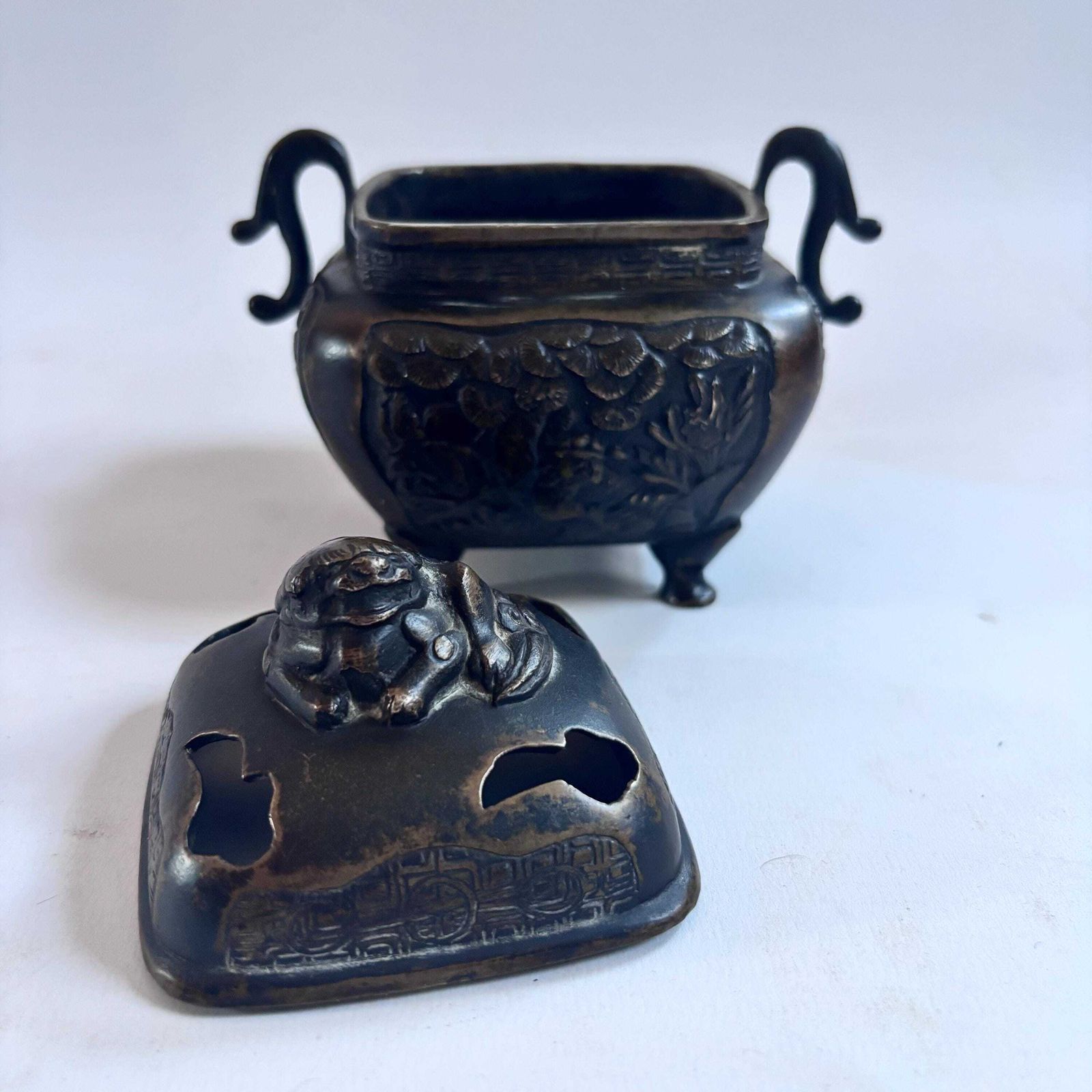 Rare 1890 1920s Collector Meiji Japanese Koro Bronze Incense Burner Smoking Box Foo Dog Antique photo for sale