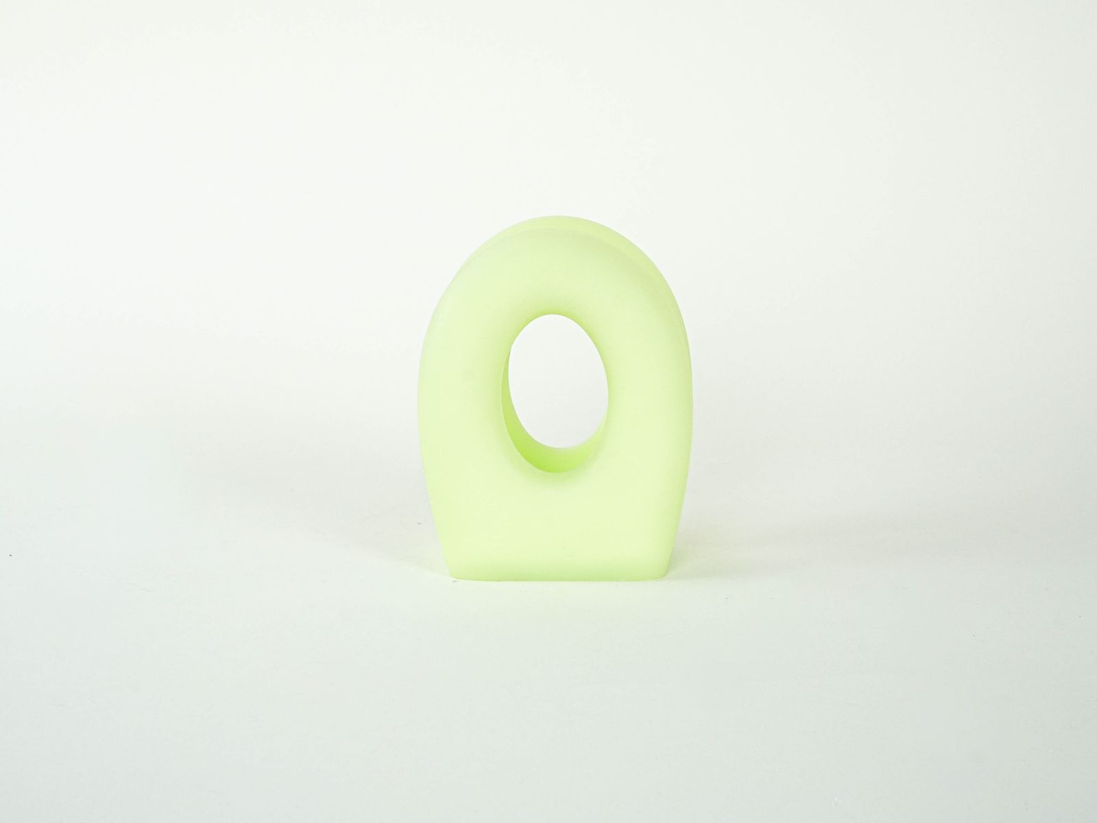 Krant /Tissuehouder, Italiaans Design, Jaren 1970, Geproduceerd Door Fratelli Guzzini photo for sale