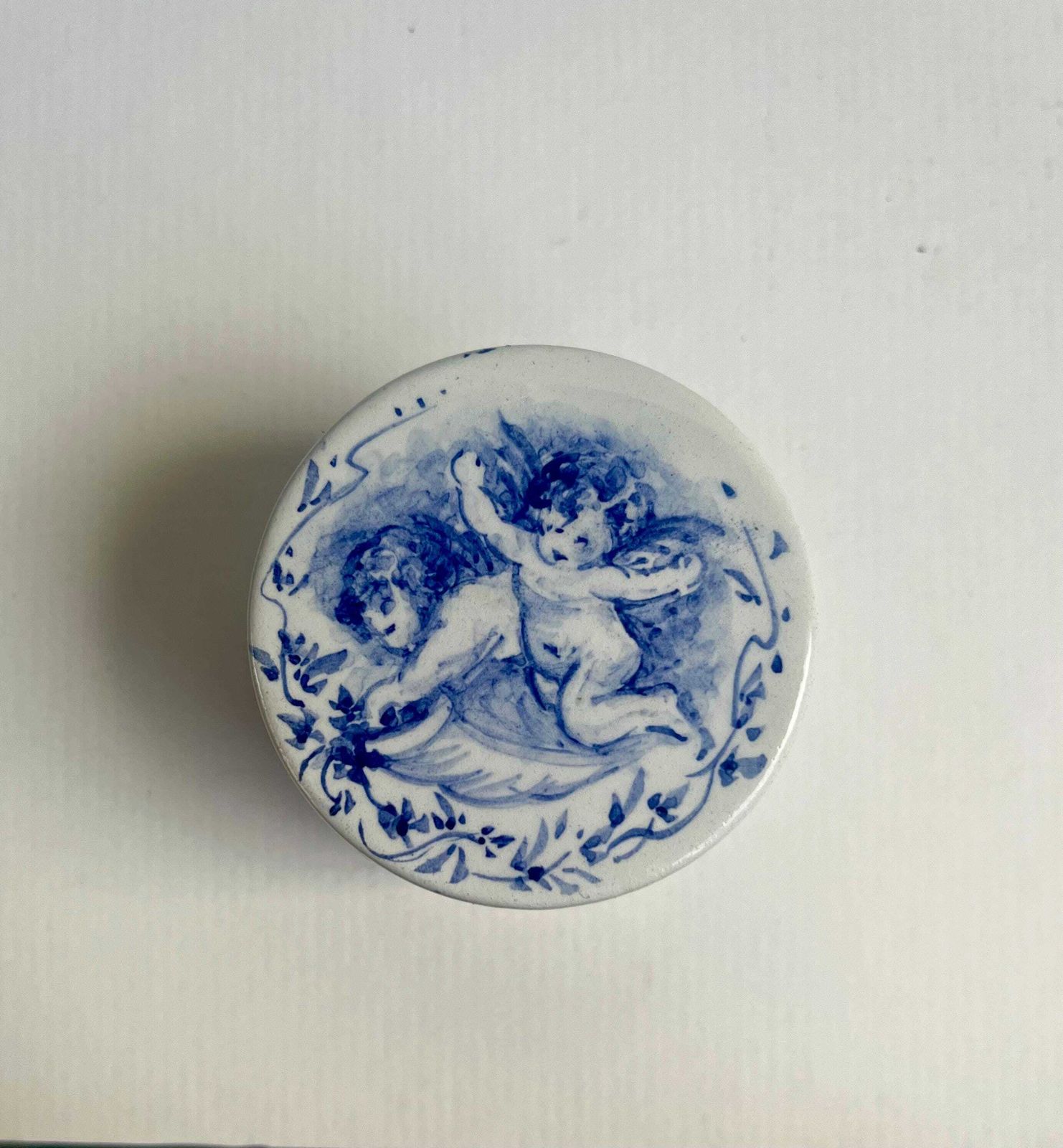 photo vinterior Vintage Rouen Style Blue & White Cherub Trinket Box – Hand Painted French Faience Pot / Putti Lidded Jewellery Box
