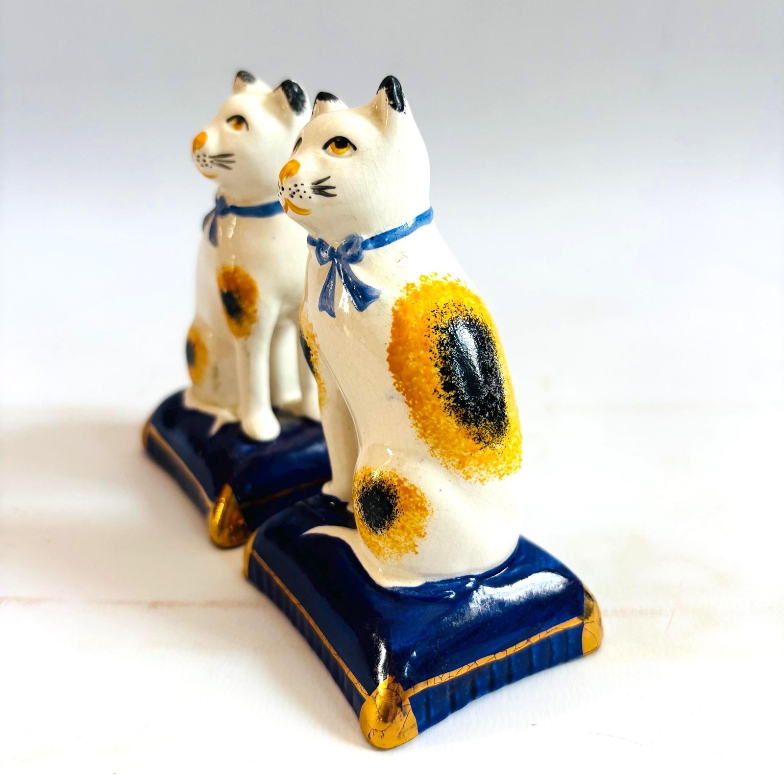 Mid Century Pair Of Staffordshire Style Unmarked Cats Pair Blue photo furniture