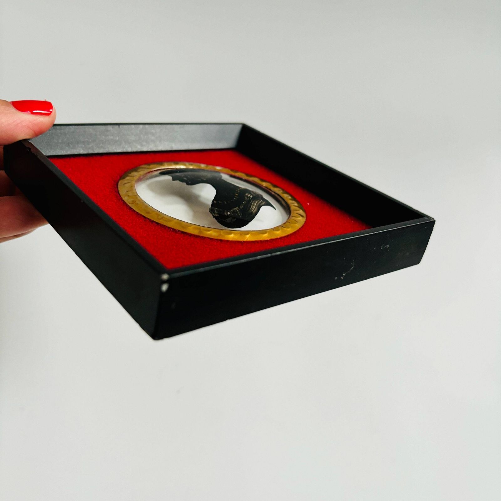 Art Deco Hand Painted Silhouette Portrait Miniature By H.C. Basset photo vinterior