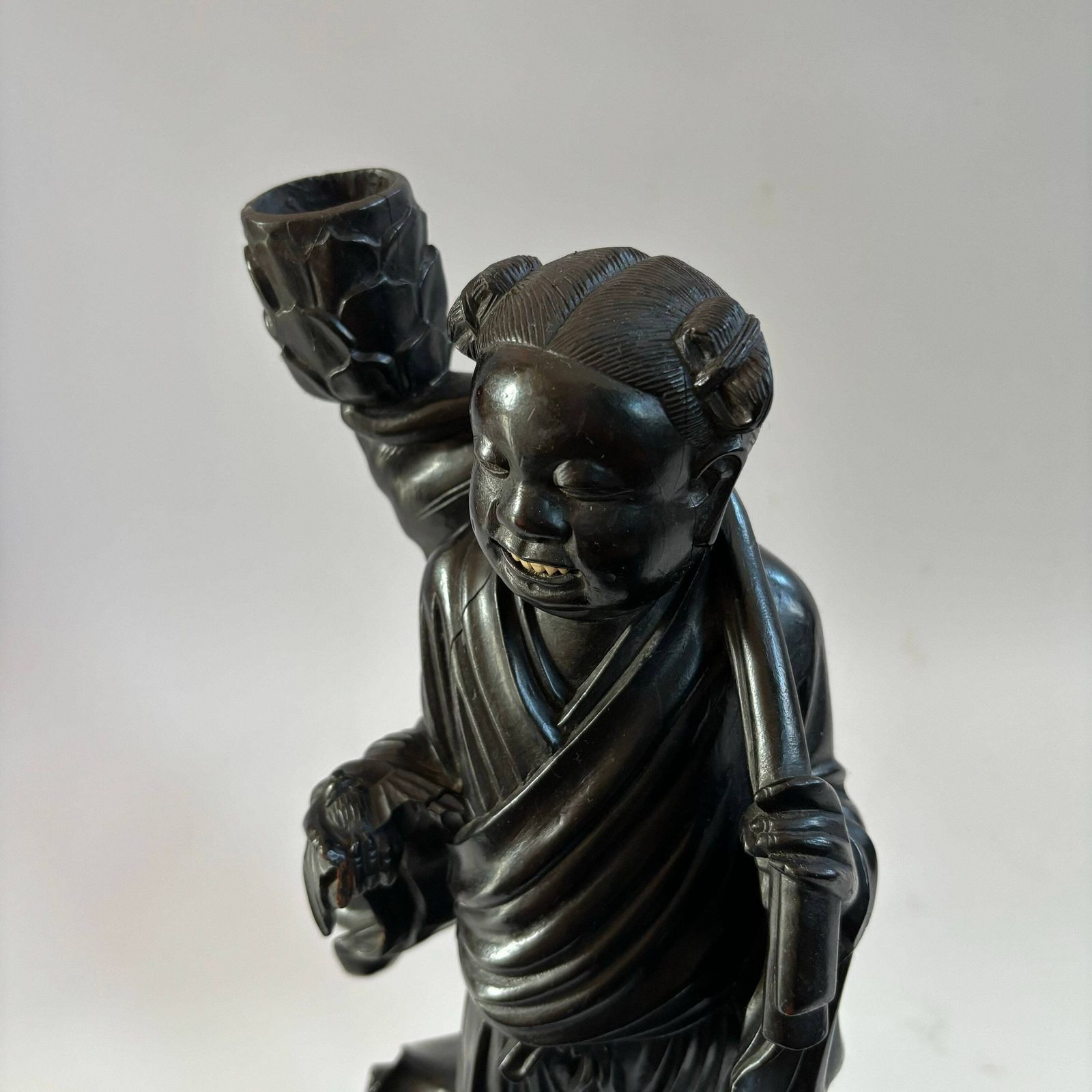 photo furniture Antique Chinese Red Sandalwood Carved Immortal Figure With Bird