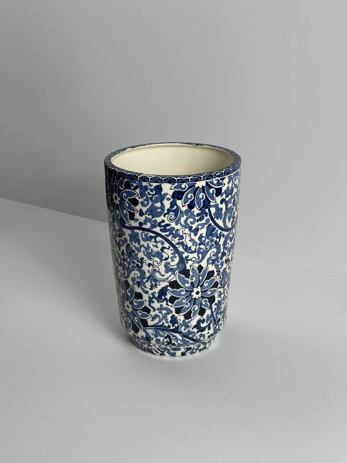 1930s Wood & Sons Chung Blue & White Staffordshire Vase photo for sale