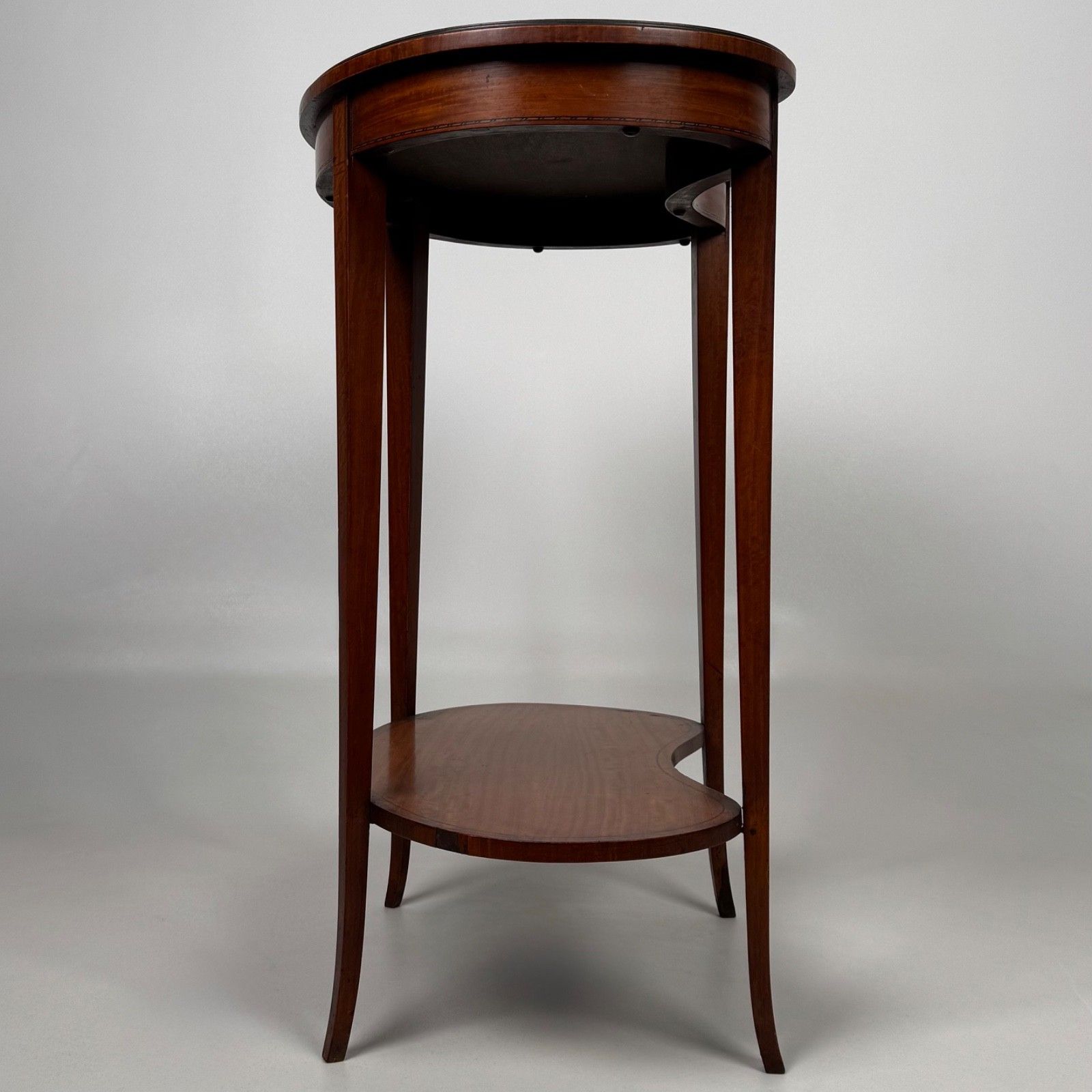 Antique 19th Century Kidney Shaped Side Table In Satinwood photo for sale
