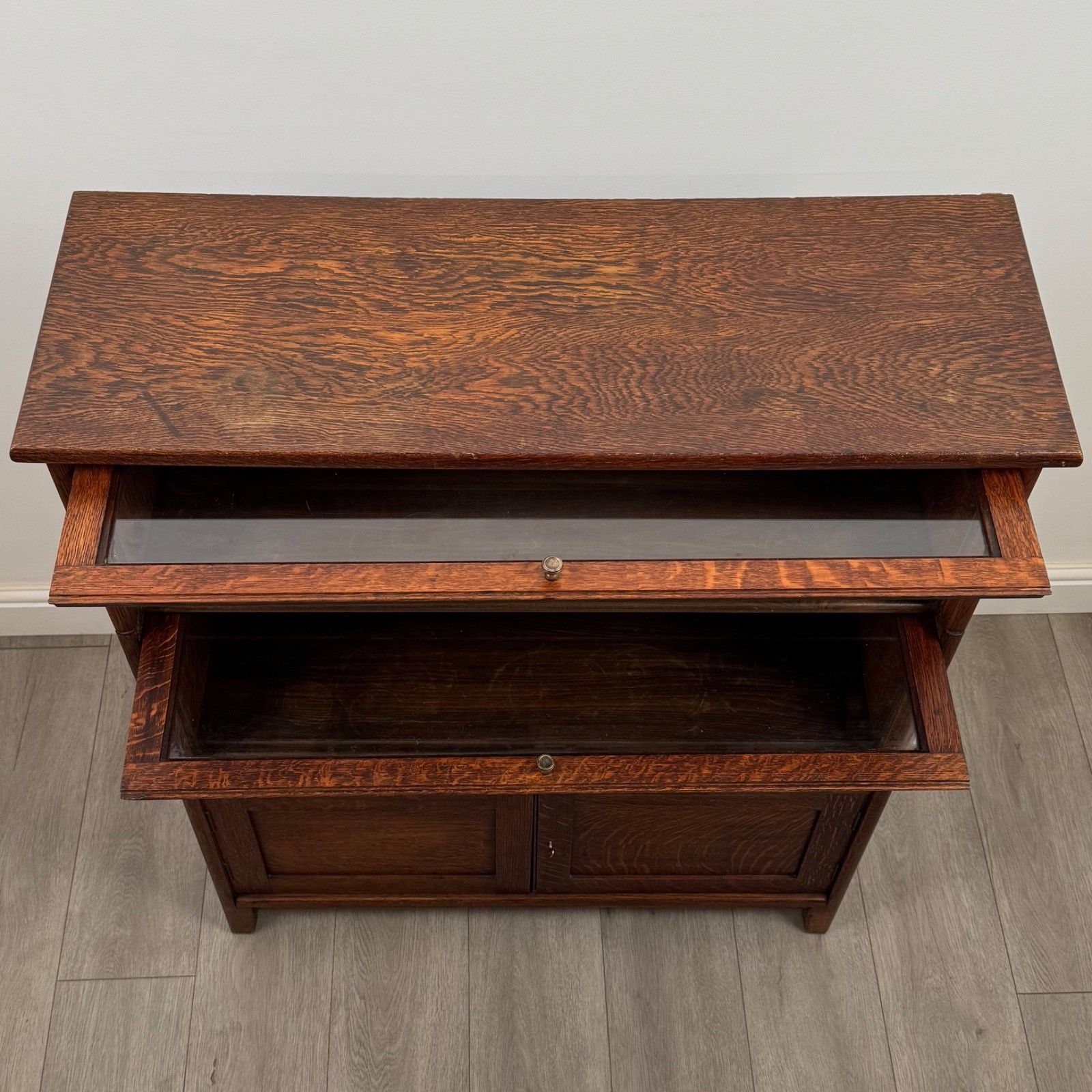 685.0 Antique 20th Century Globe Wernicke Style Cabinet In Oak photo