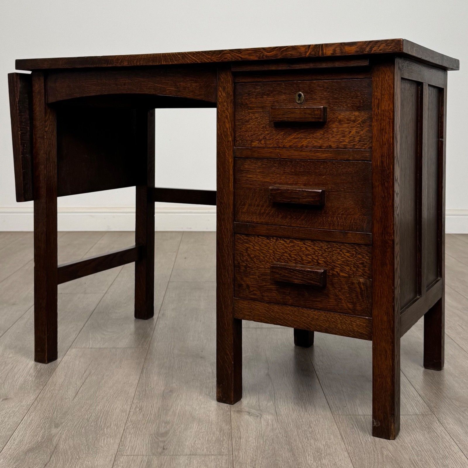 Antique 20th Century Good Quality Desk In Oak photo for sale