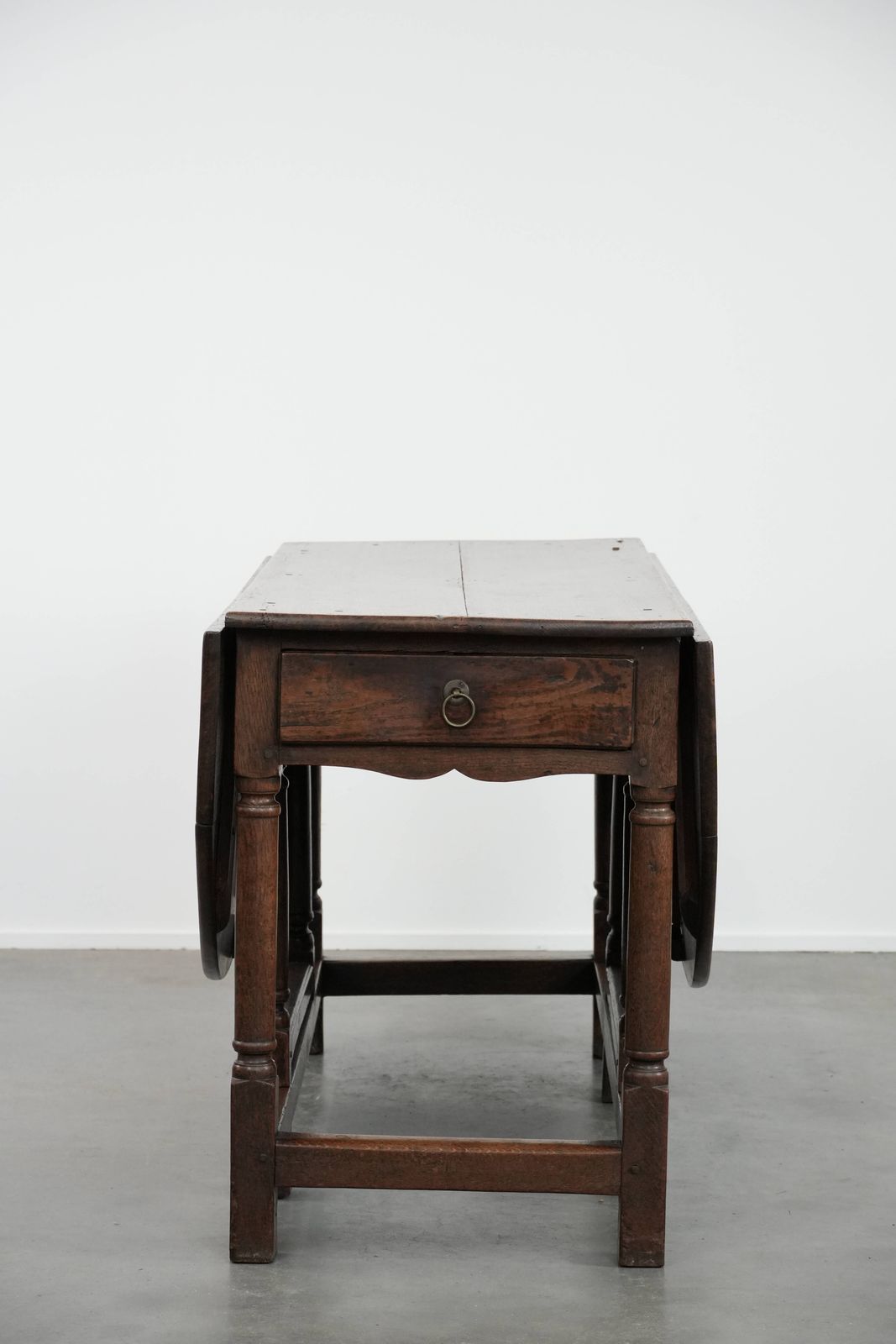 Antieke Engelse Eiken Zij /Eettafel/Gateleg Tafel Uit De 18e Eeuw Met Prachtige Patina photo 1442.0