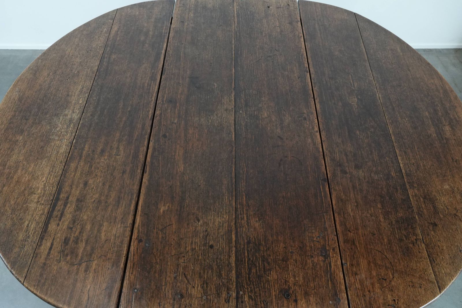 photo for sale Antieke Engelse Eiken Zij /Eettafel/Gateleg Tafel Uit De 18e Eeuw Met Prachtige Patina