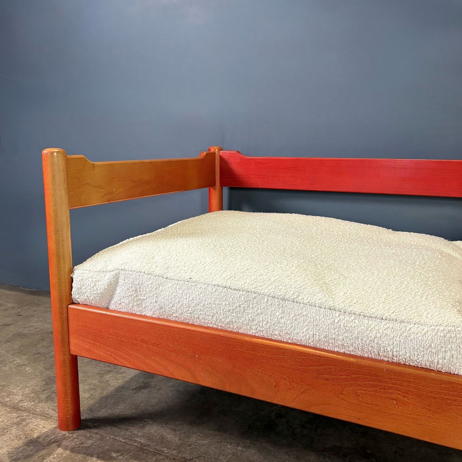 Red Habitat Vico Magistretti Carimate Three Seater Sofa/Daybed Mid Century Retro Mcm photo furniture