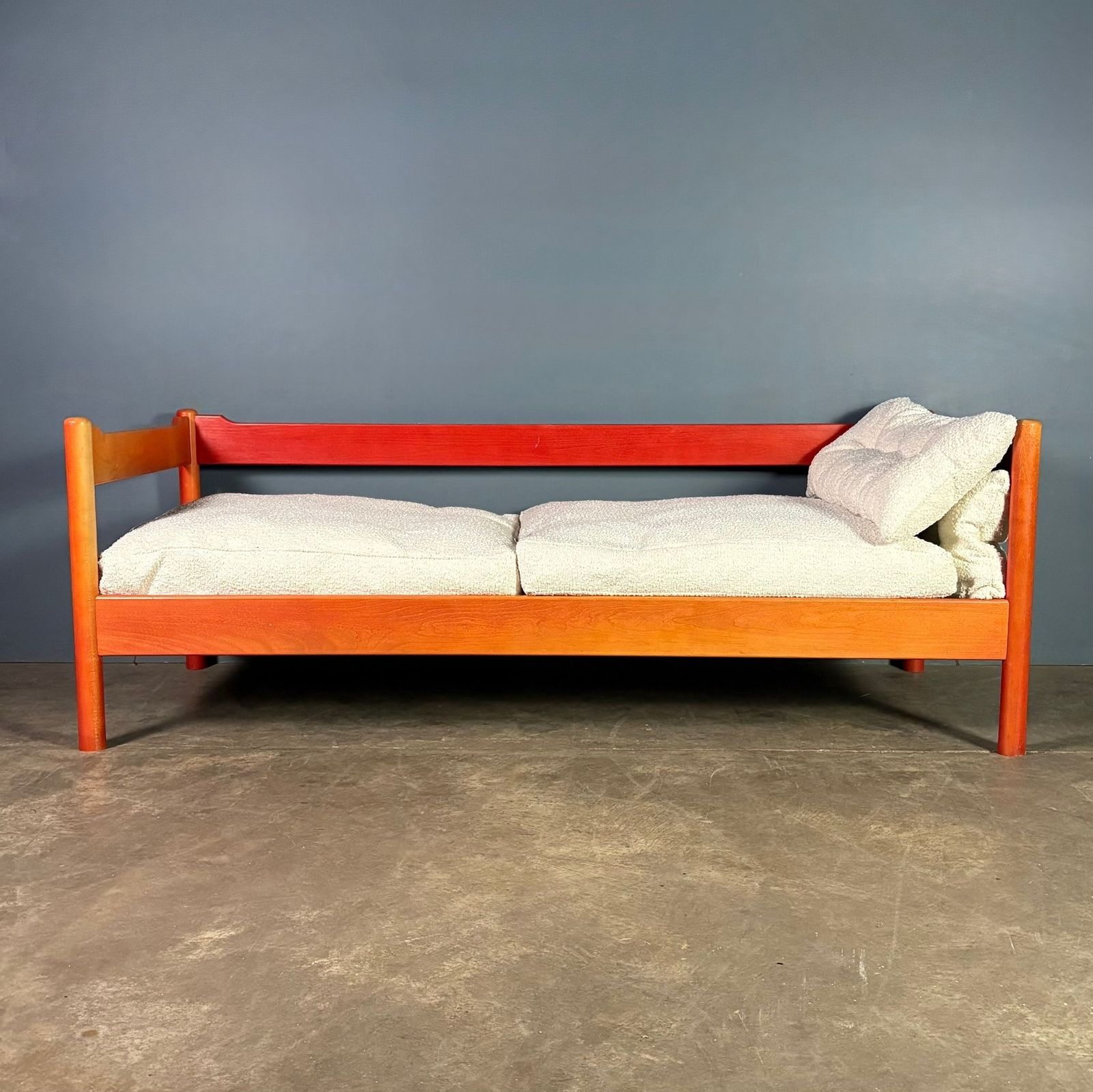 Red Habitat Vico Magistretti Carimate Three Seater Sofa/Daybed Mid Century Retro Mcm photo Furniture