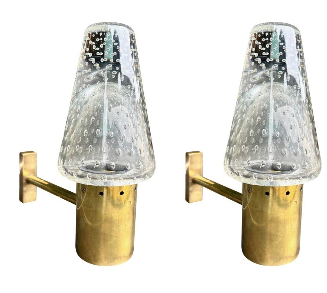 photo vinterior A Rare Pair Of 1950s Murano Glass And Brass Wall Lights By Gino Sarfatti And Archimede Seguso.
