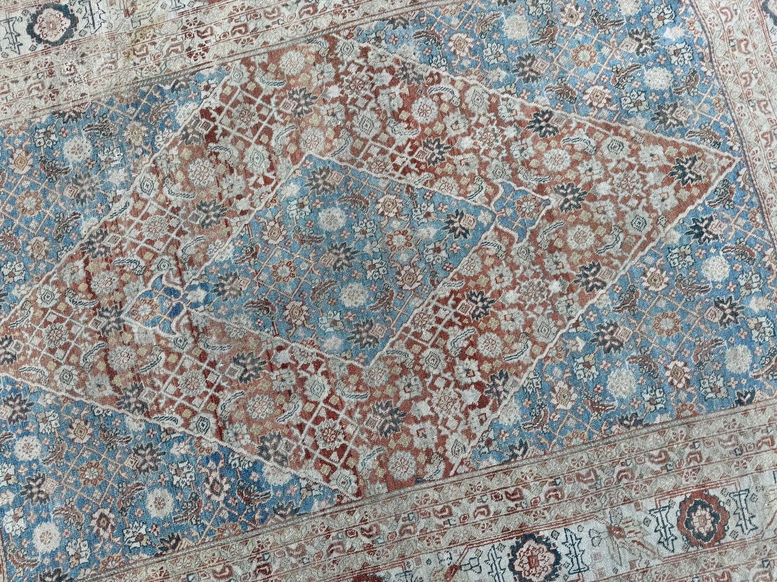 Textiles Antique Tabriz Rug 1.68m X 1.16m photo