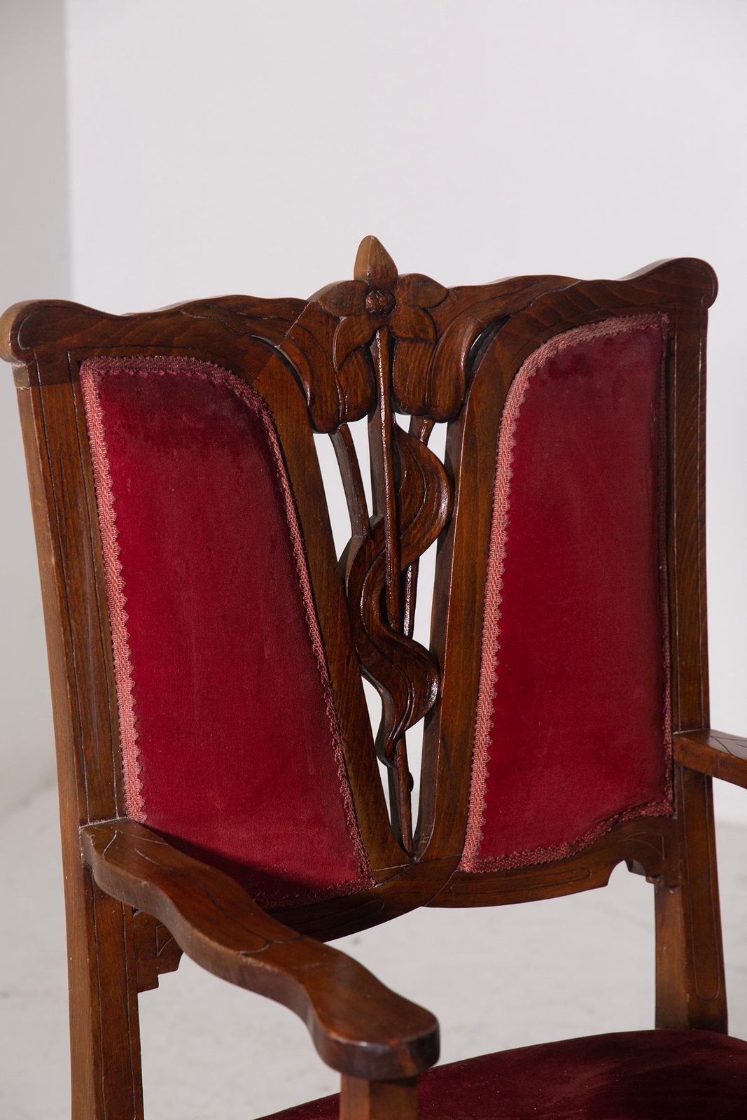 10622.0 Pair Of Red Italian Art Nouveau Armchairs In The Style Of Georges De Feure photo