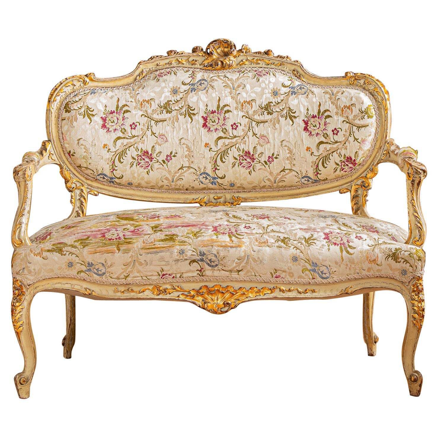 19th Century Italian Louis XV Style Giltwood Canapé