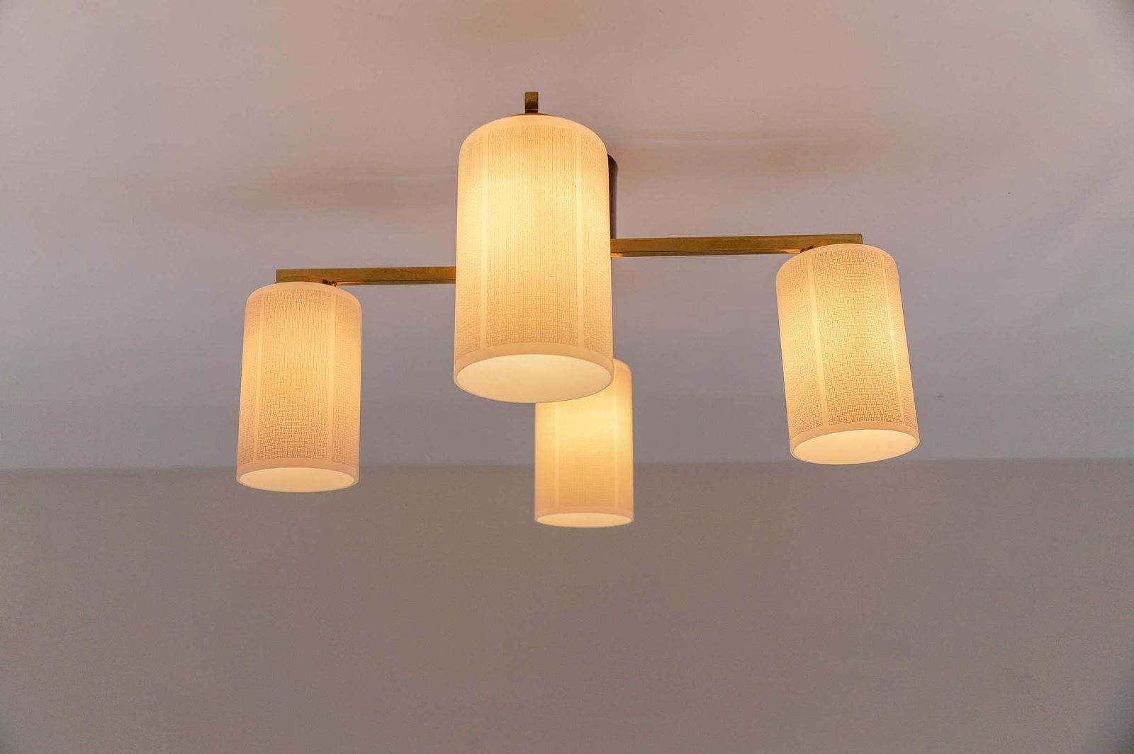 Mid Century Modern 4 Armed Brass And Glass Lamp, 1950s Italy photo vinterior