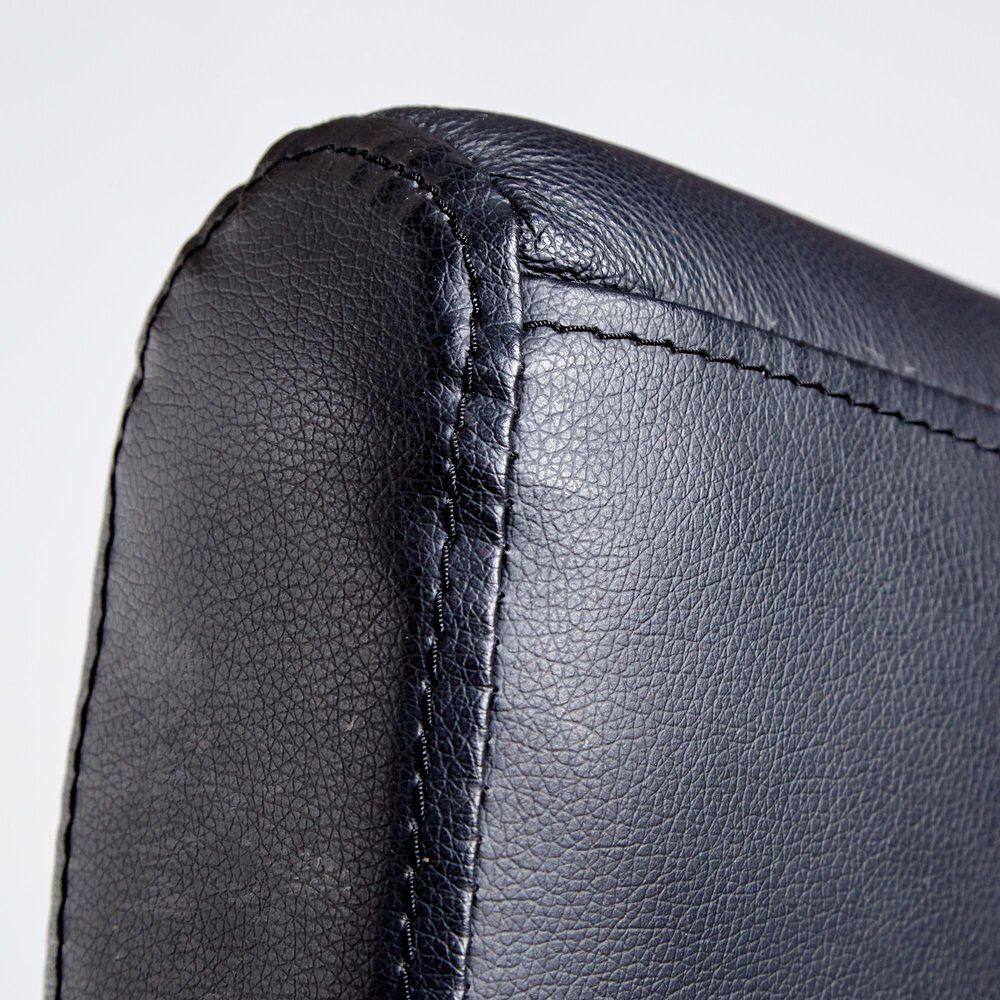 144.0 Steel Armchair With Leather Upholstery photo