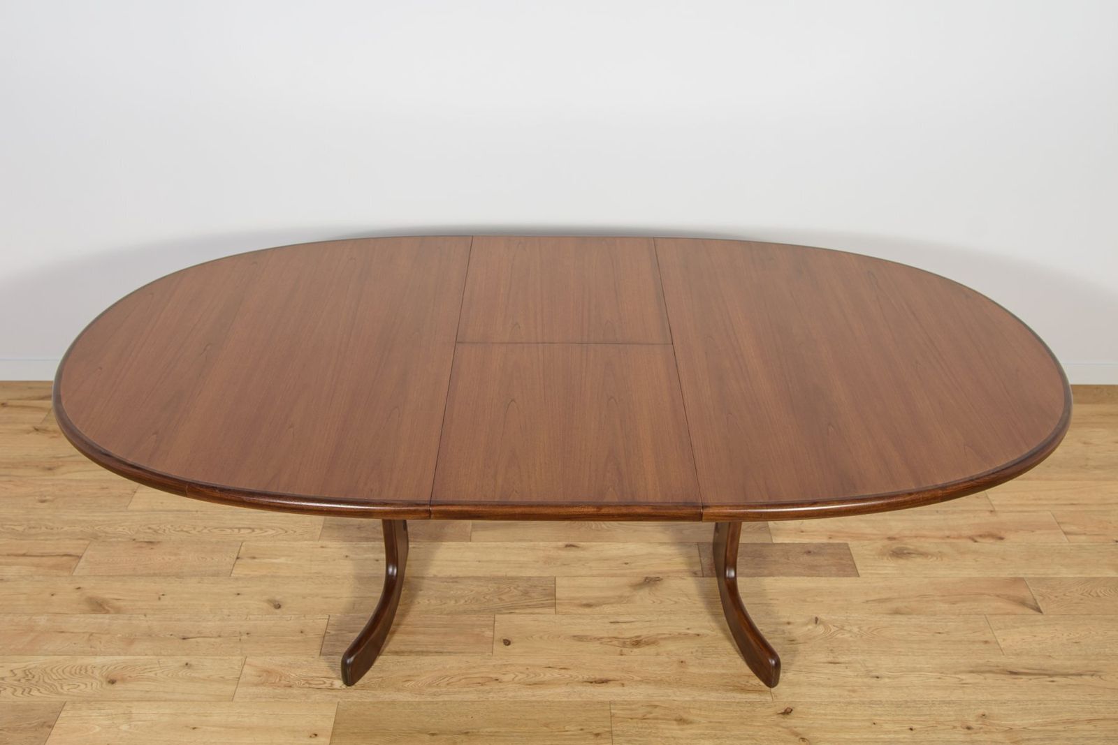 1165.0 Mid Century Oval Dining Table In Teak From G Plan, United Kingdom, 1960s photo