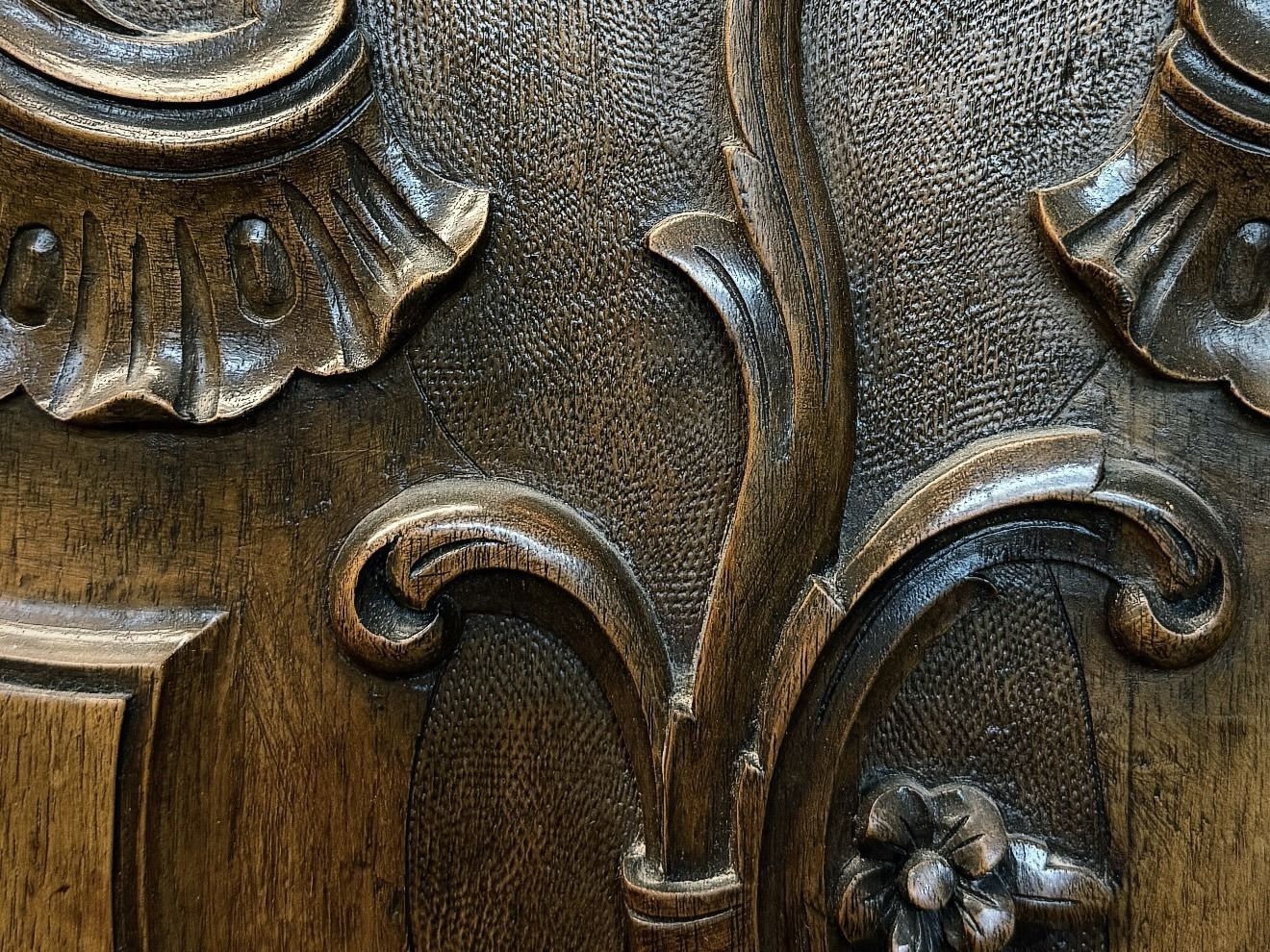 Large 19th Century French Walnut Triple Armoire Wardrobe photo vinterior