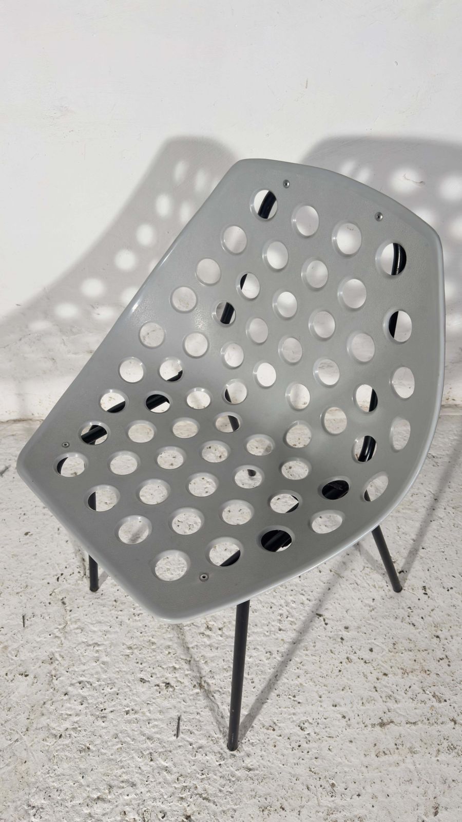 photo for sale P. Guariche For Meurop, 1960s Coquillage Chair