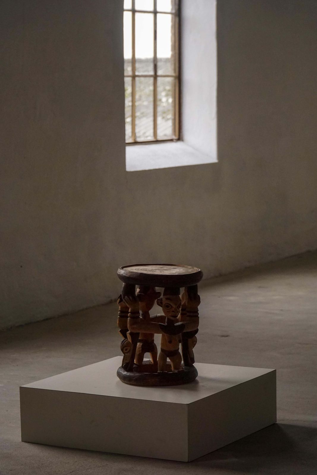 Decorative Carved African Hardwood Stool / Tribal Art Piece, Mid 20th Century photo vinterior