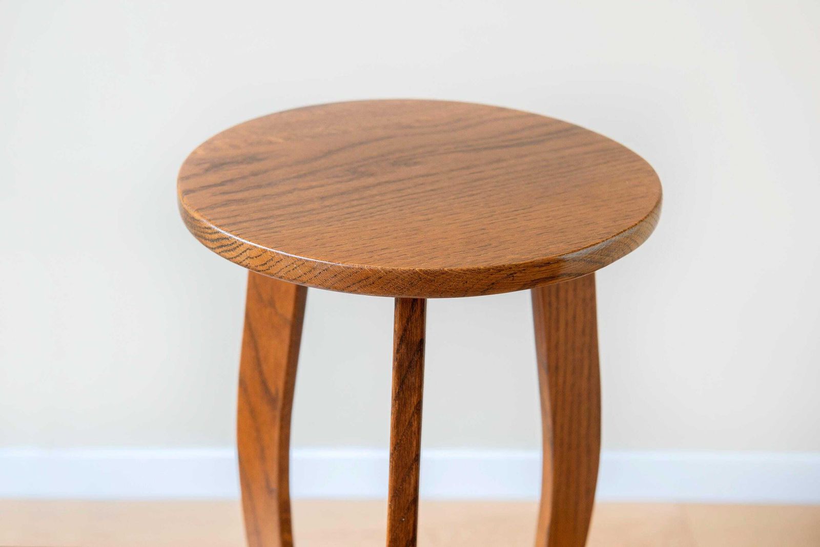 Art Deco Oak Side Table With Curved Legs – Vintage Wooden Plant Stand photo 290.0