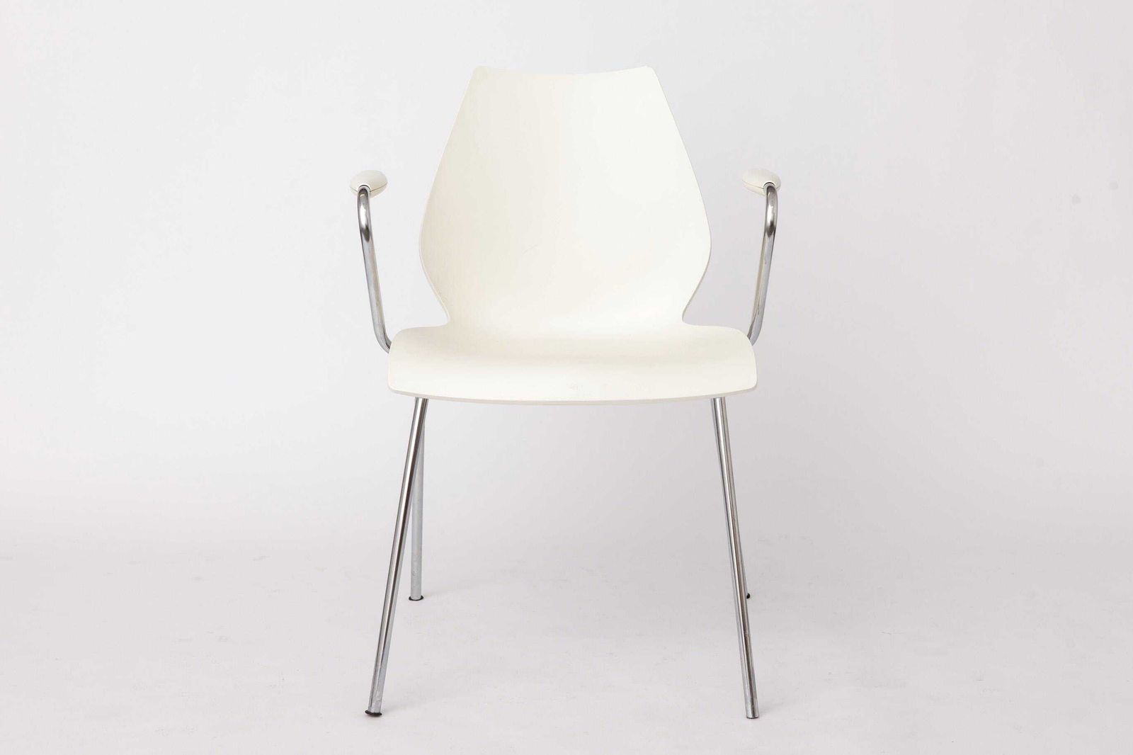 Kartell Maui Chair | Design By Vico Magistretti | Italiaanse Moderne Stoel | Vintage Jaren 1990