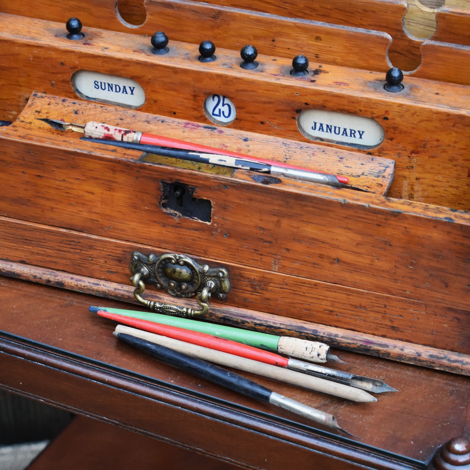 photo furniture Antique Victorian Fine Oak Perpetual Calendar Tambour Travel Stationery Cabinet