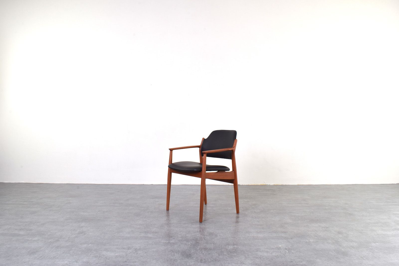 Mid Century Danish Teak Chairs Model 62a By Arne Vodder For Sibast, 1960s. photo furniture