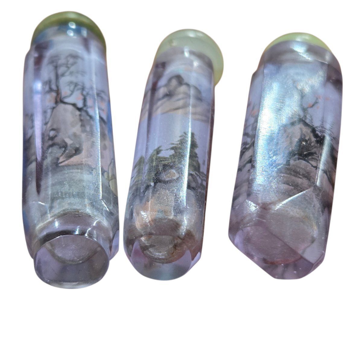 Ensemble de trois tabatières chinoises en verre taillé à décor peint - début du XXe siècle photo buy