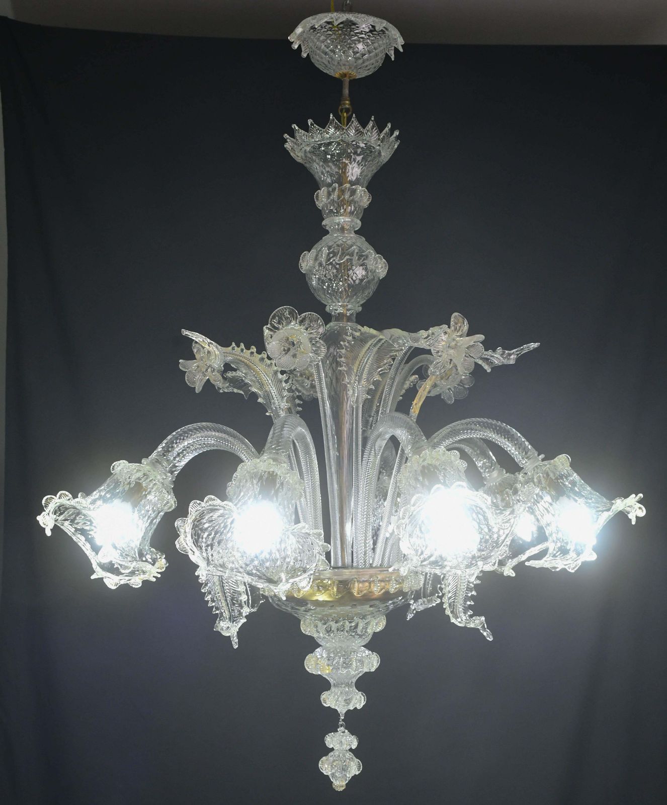 Wonderful Large Size Venetian Chandelier, Transparent And Gold Murano Glass photo for sale