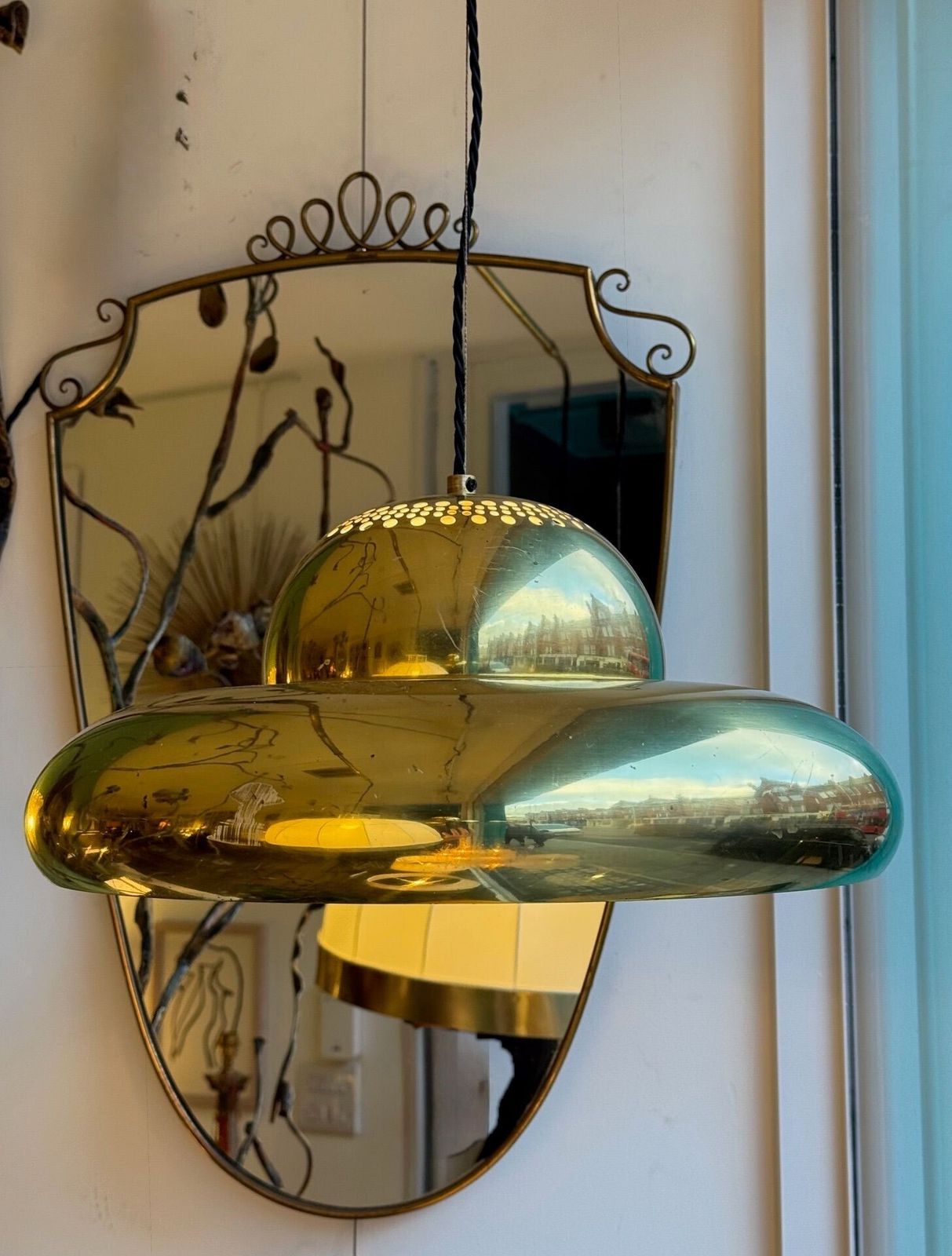 photo vintage A Pair Of 1960s Brass Fior Di Loto" Ceiling Lights By Alfra And Tobia Scarpa For Lighting Company Flos