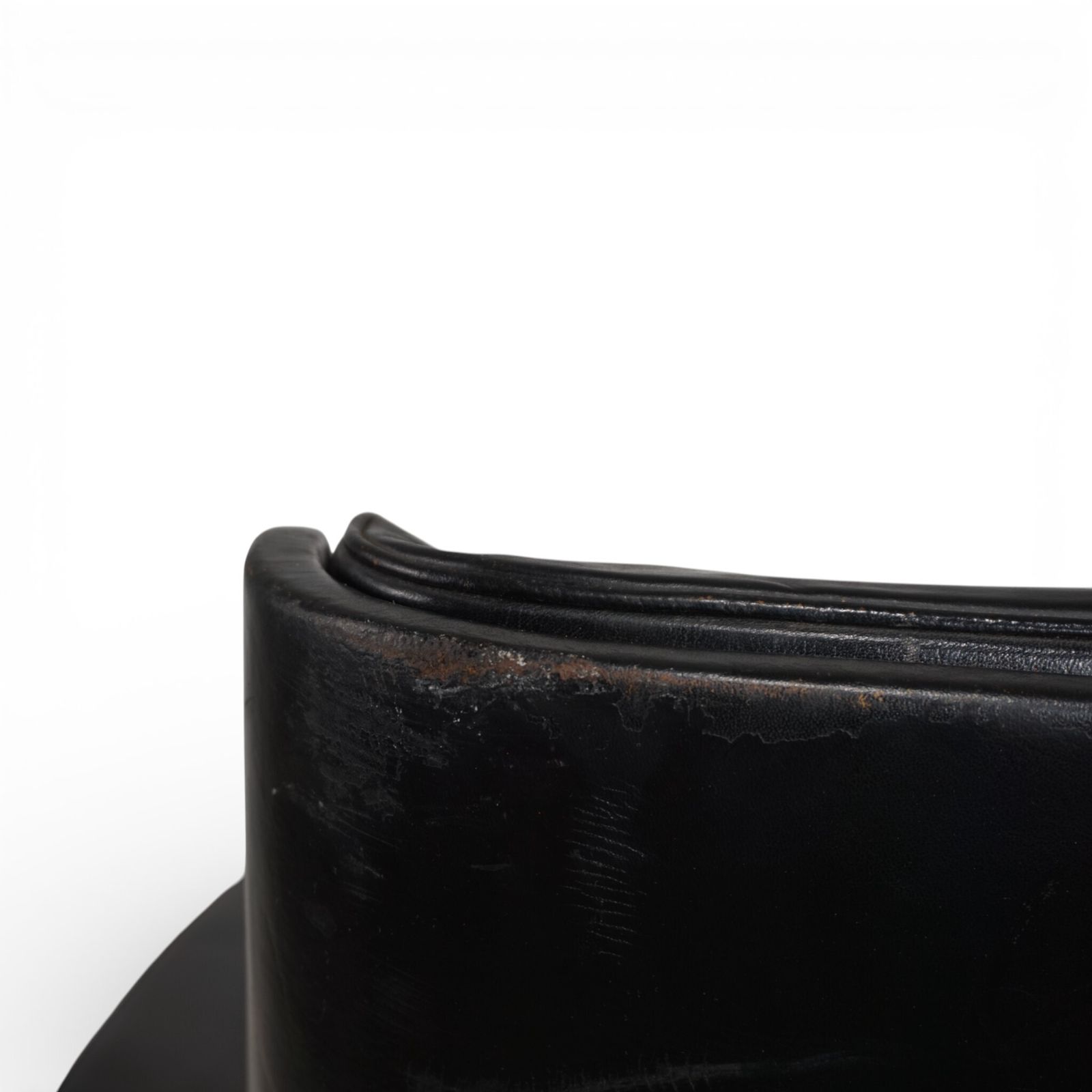 photo for sale Kaufeld Siesta 62 Leather Lounge Chair By Jacques Brule, 1960