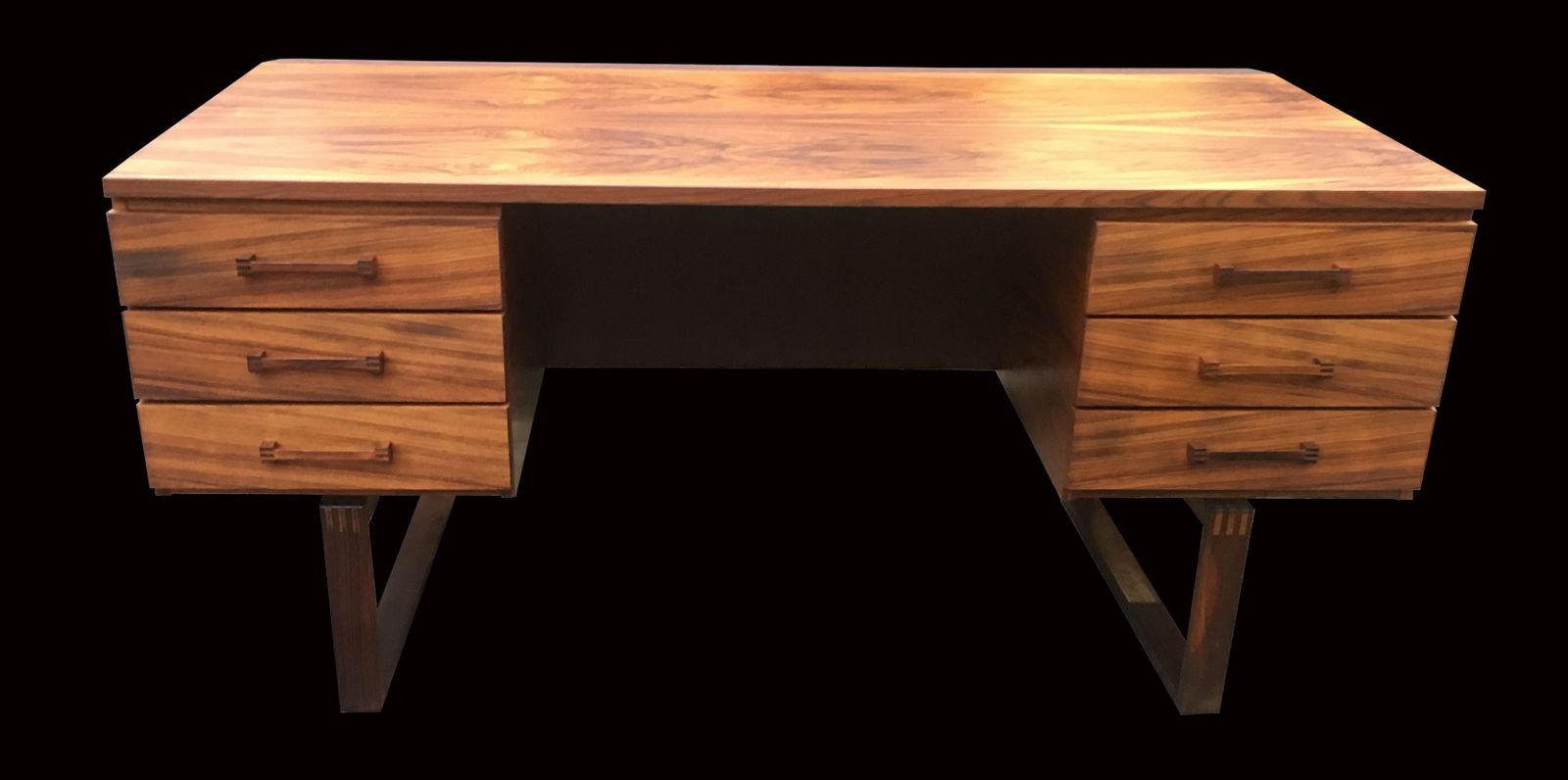 Very Fine Rosewood Midcentury Danish Desk By Henning Jensen And Torben Valeur photo furniture